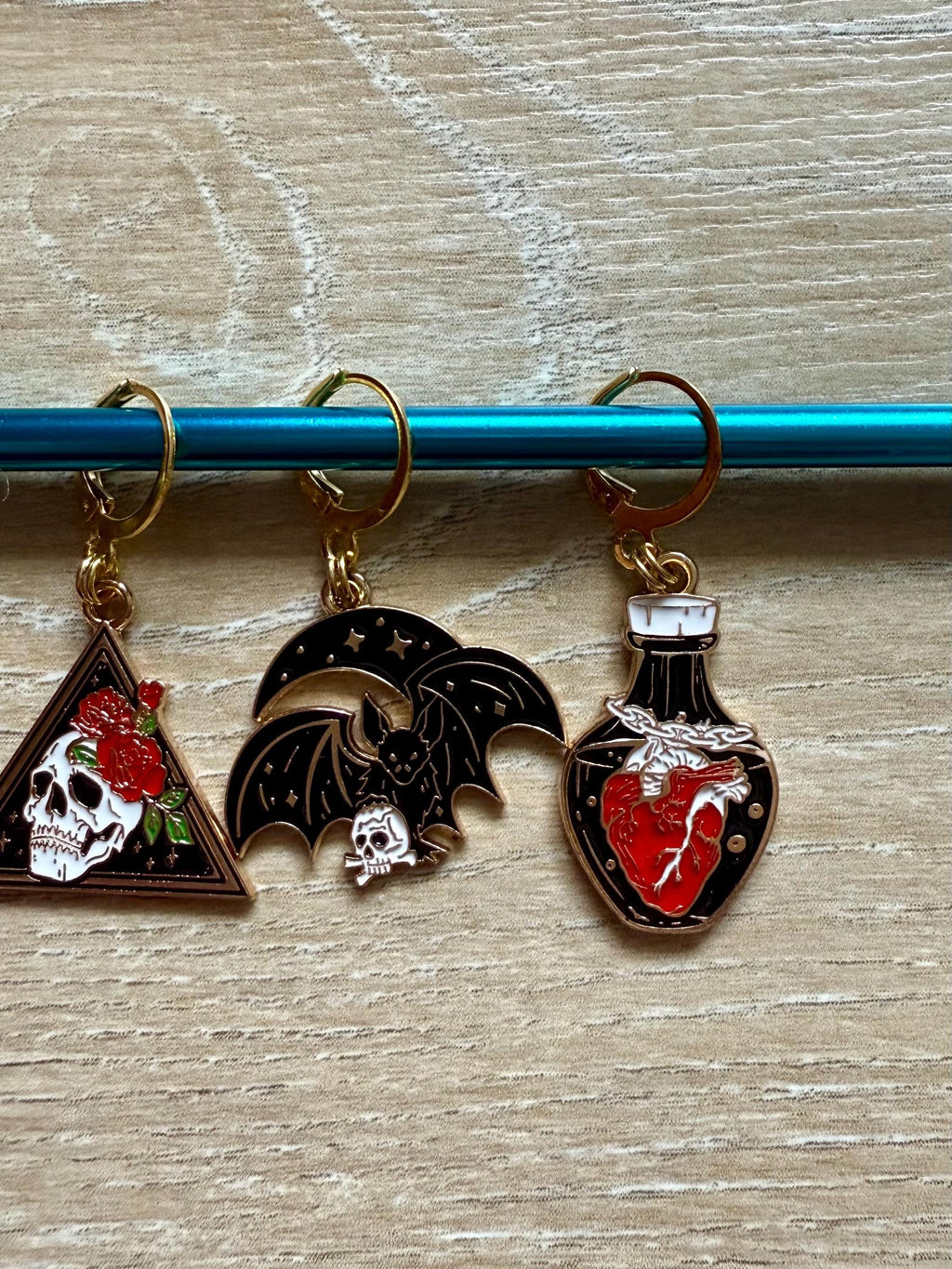 Stitch markers, crochet, knit, gold plated, round clasp, 5 pack, skull, red rose, knitting, open and closet, gothic, emo, goth, dark, black