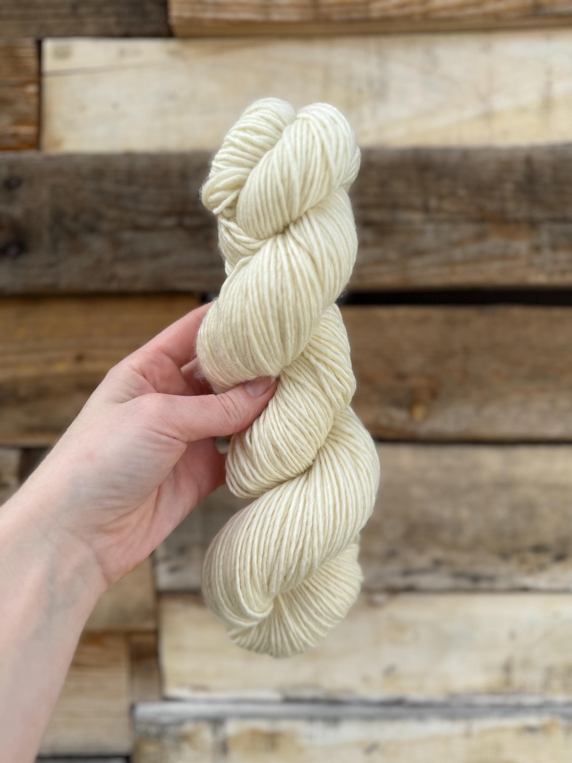 Natural (worsted/aran) merino wool, superwash yarn