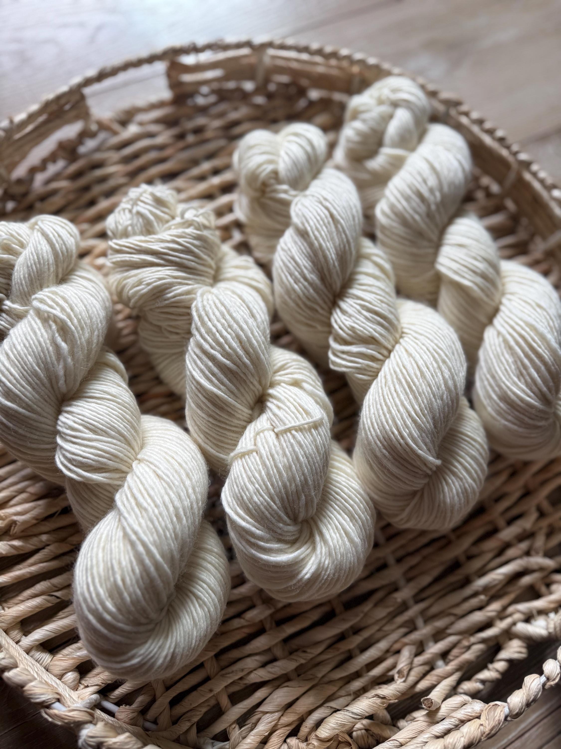 Natural (worsted/aran) merino wool, superwash yarn