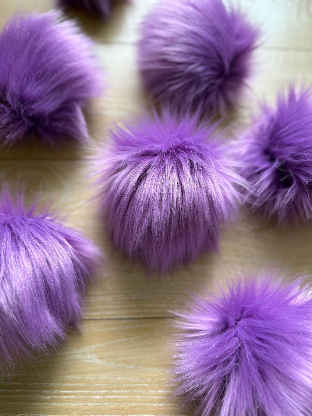 Violet Faux fur Pom Pom