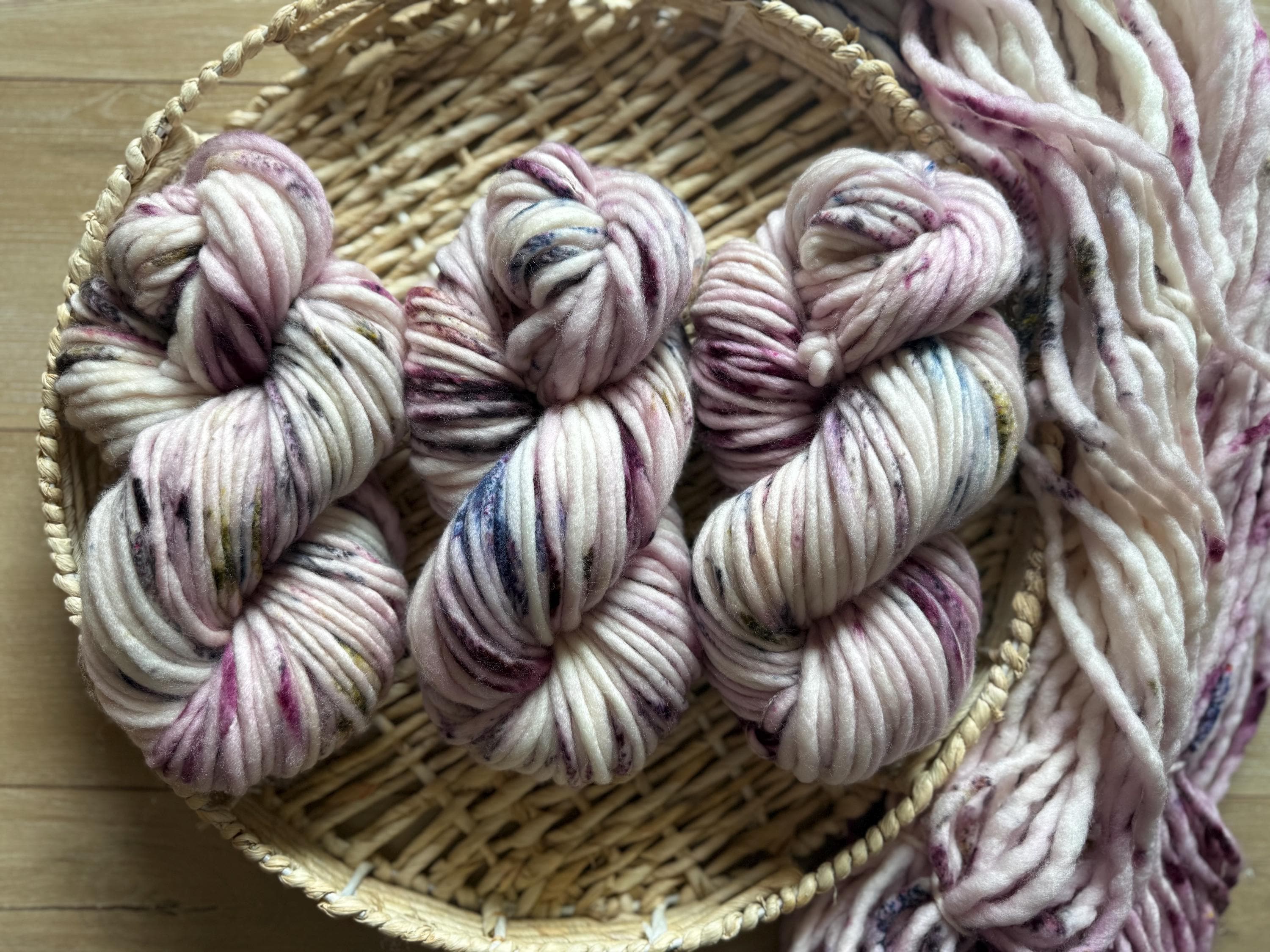 Berry patch Hand dyed super bulky / super chunky merino wool
