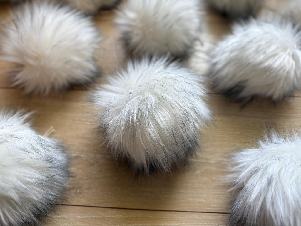 Speckles Faux fur Pom Pom
