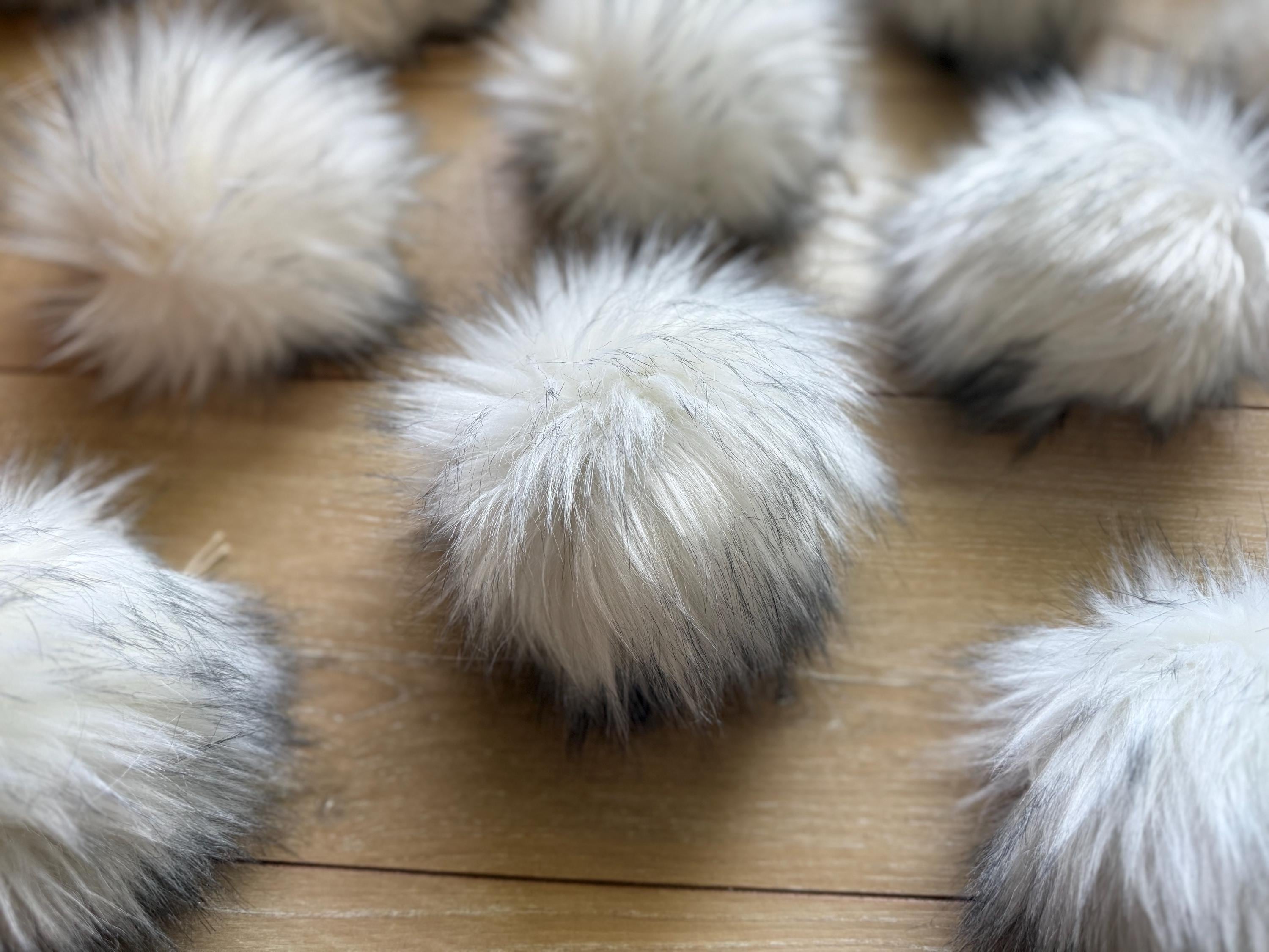 Speckles Faux fur Pom Pom