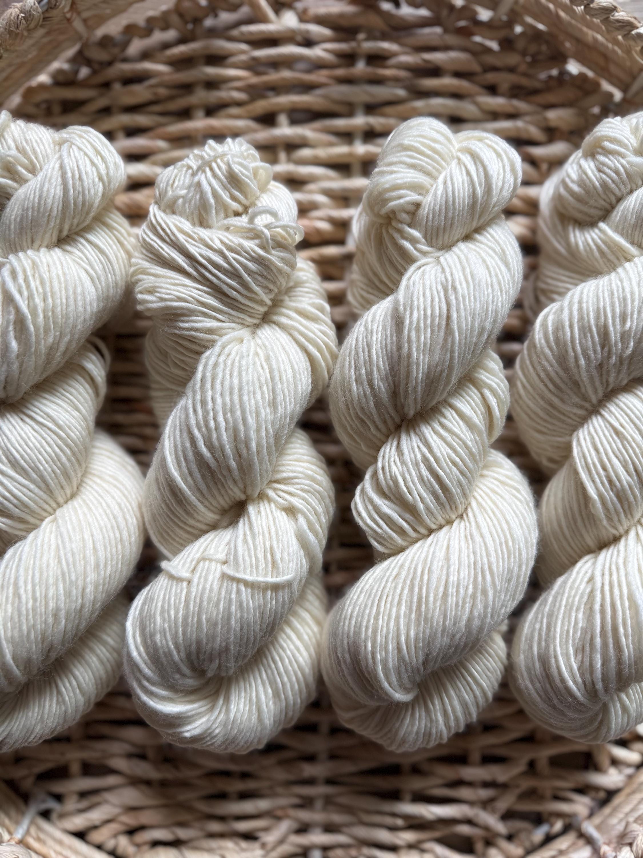 Natural (worsted/aran) merino wool, superwash yarn