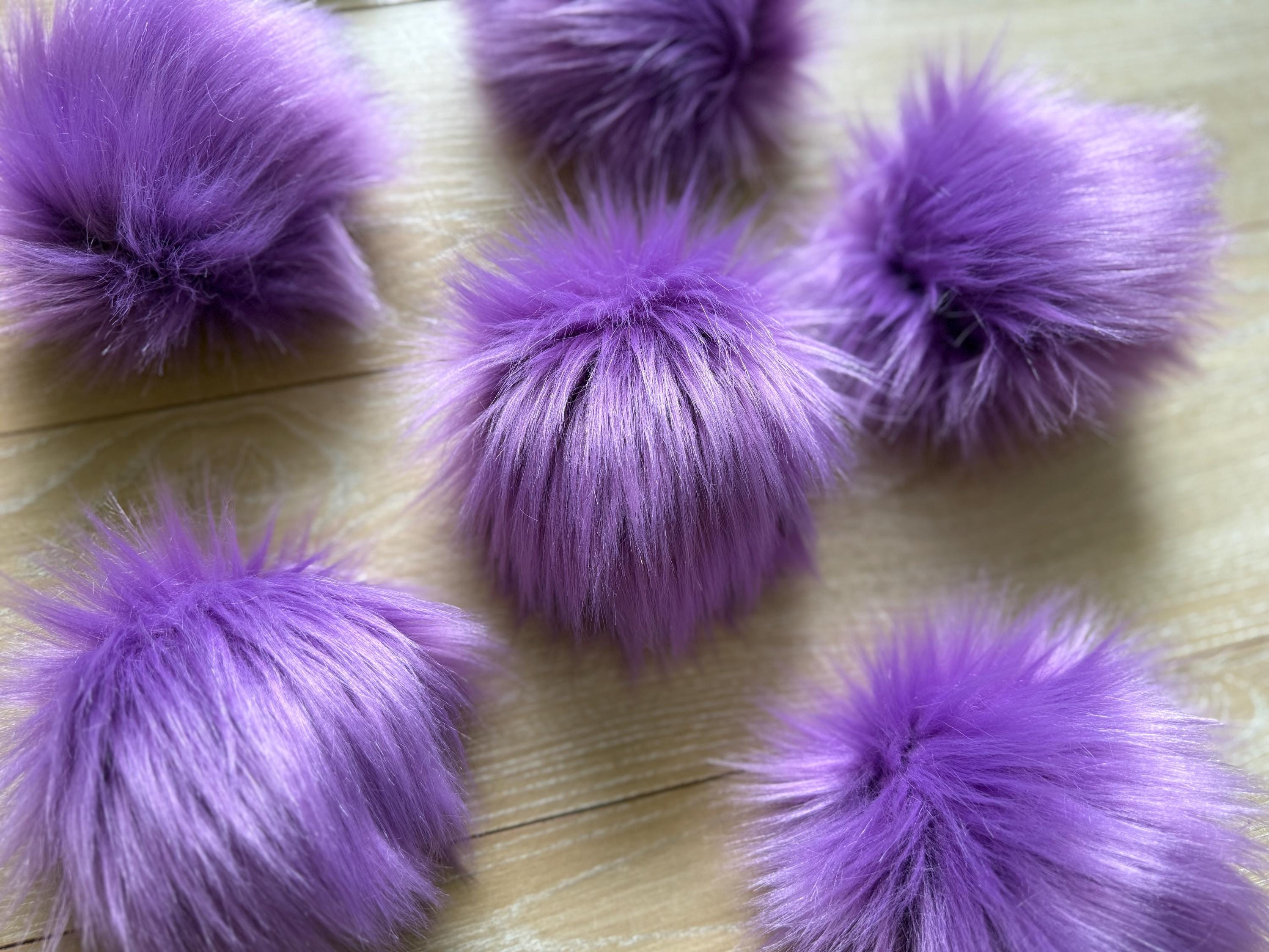 Violet Faux fur Pom Pom