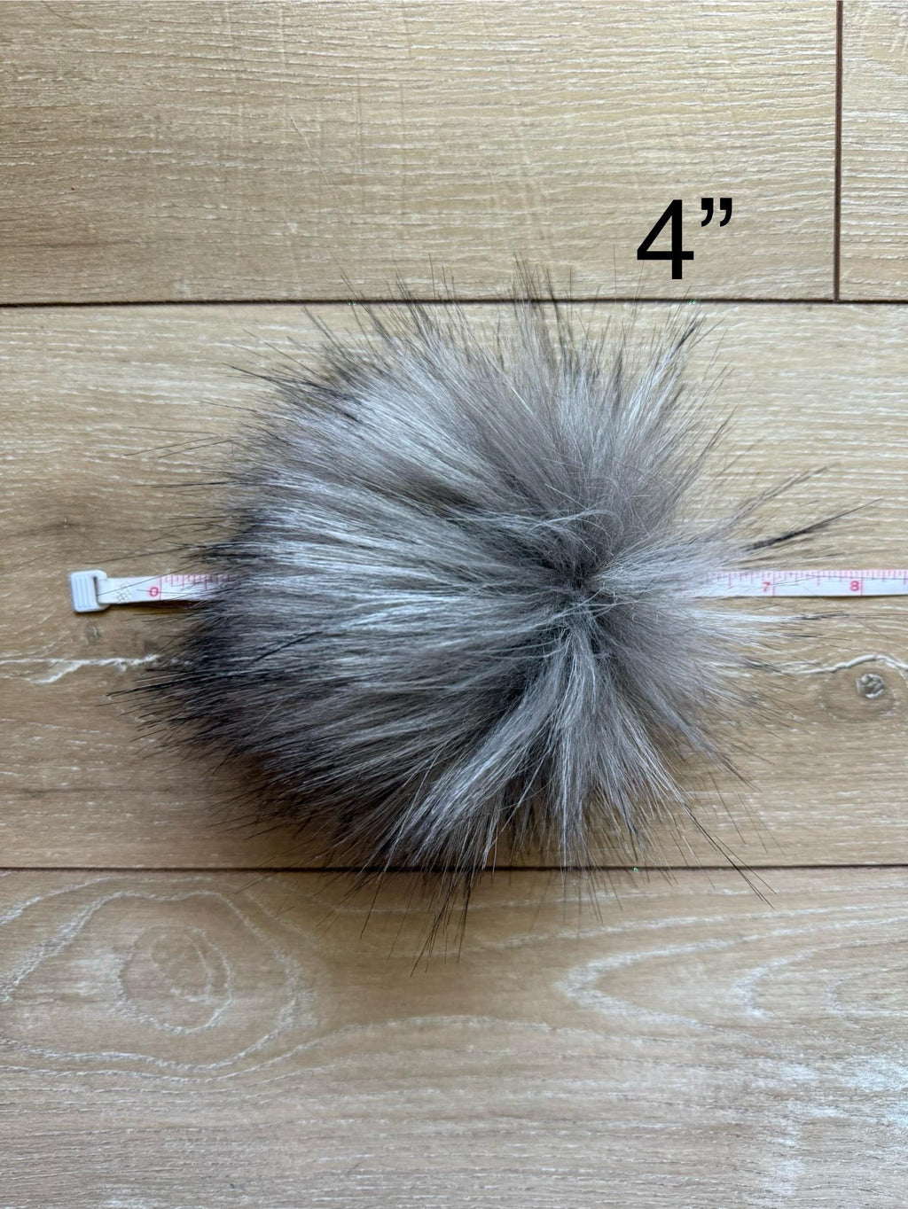 Tundra wolf luxe pom