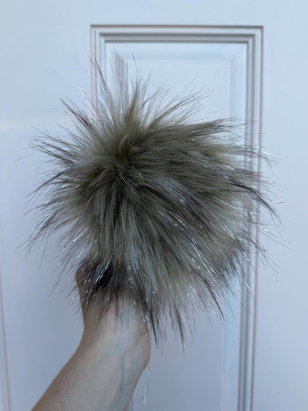 Silver wolf luxe pom