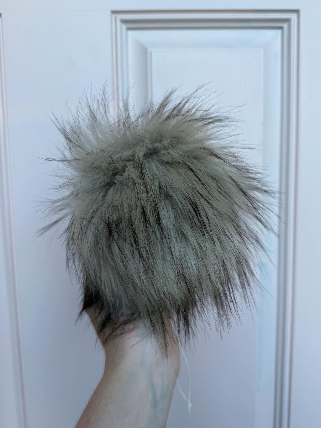 Timber wolf luxe pom