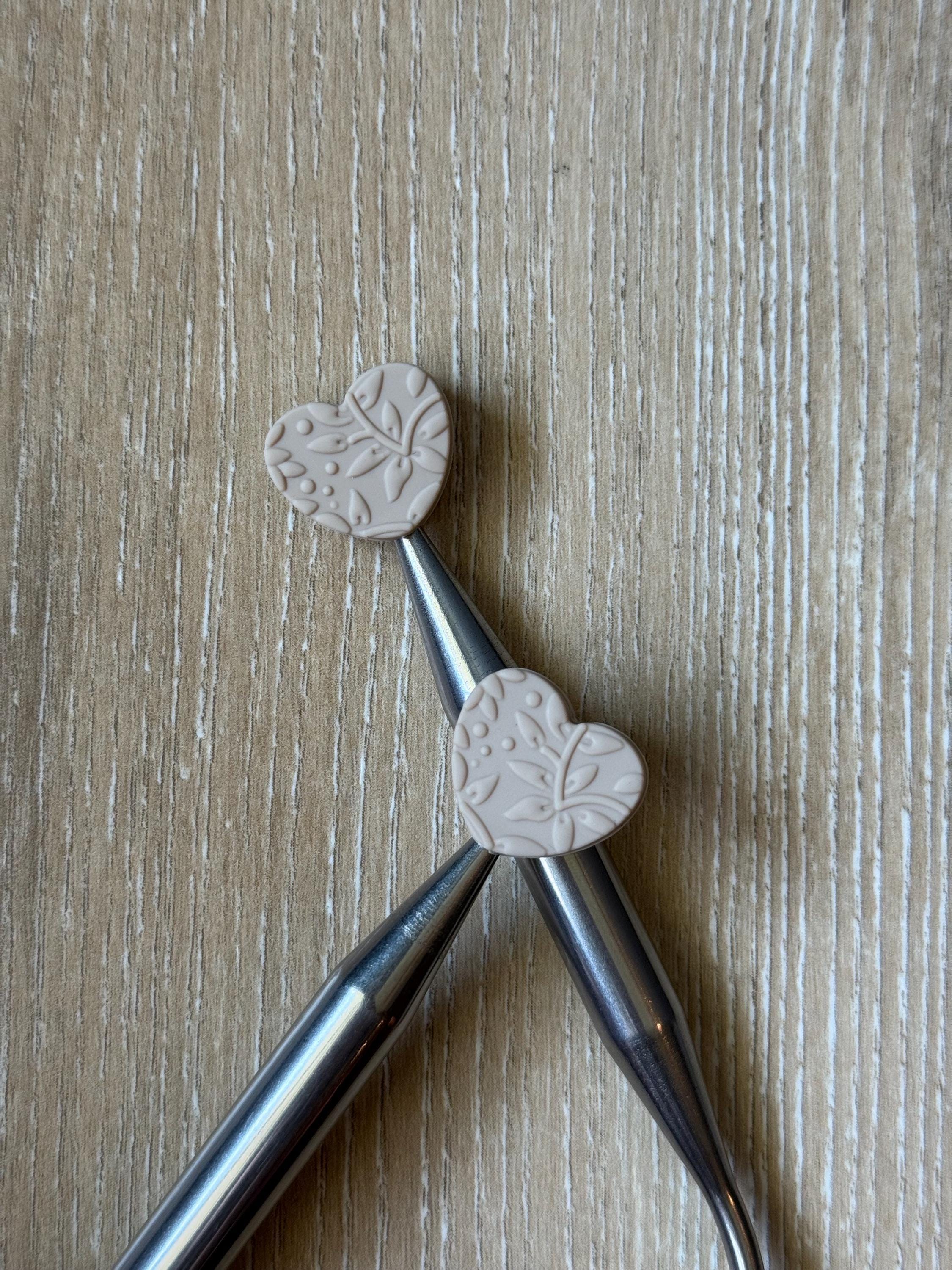 Hearts needle stoppers for knitting needles
