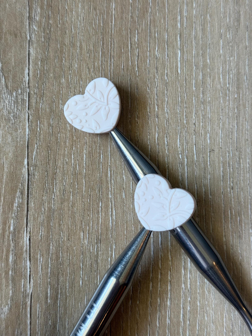 Hearts needle stoppers for knitting needles