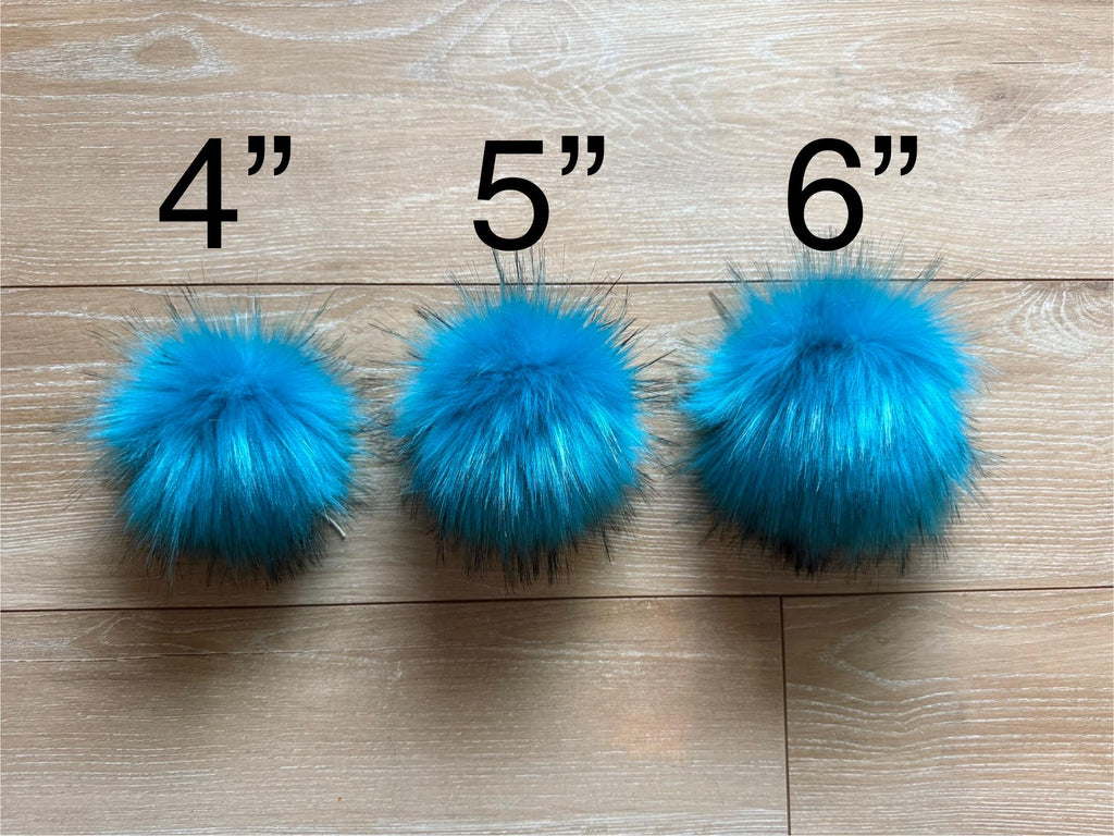 Turquoise luxe Pom