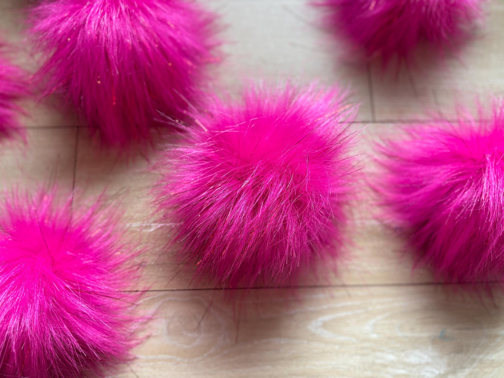 Magenta tinsel Pom