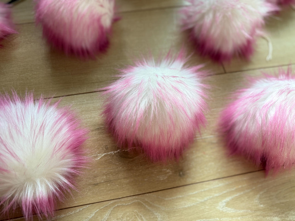 Dusty pink Faux fur Pom Pom