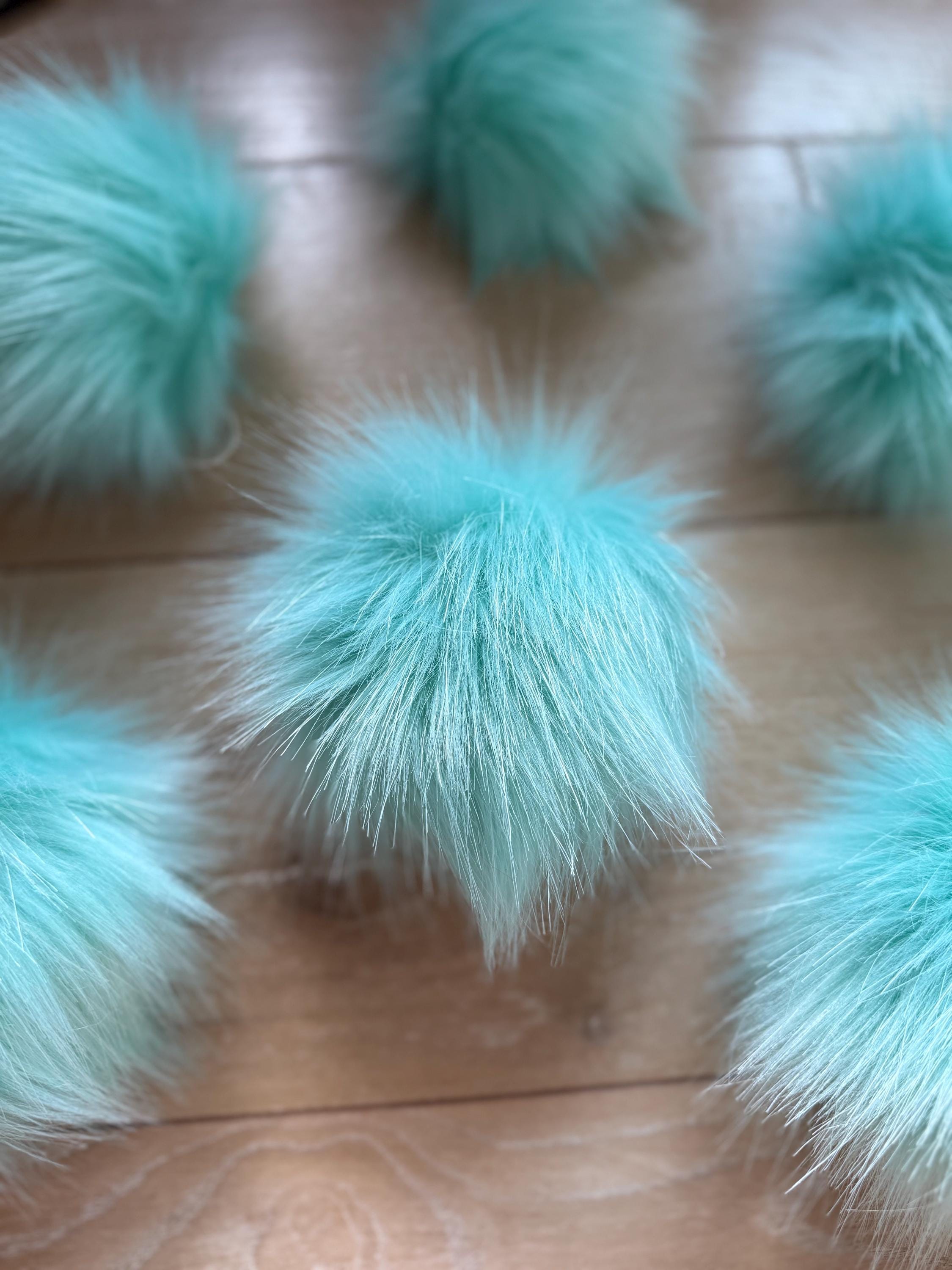 Aquatic Faux fur Pom Pom