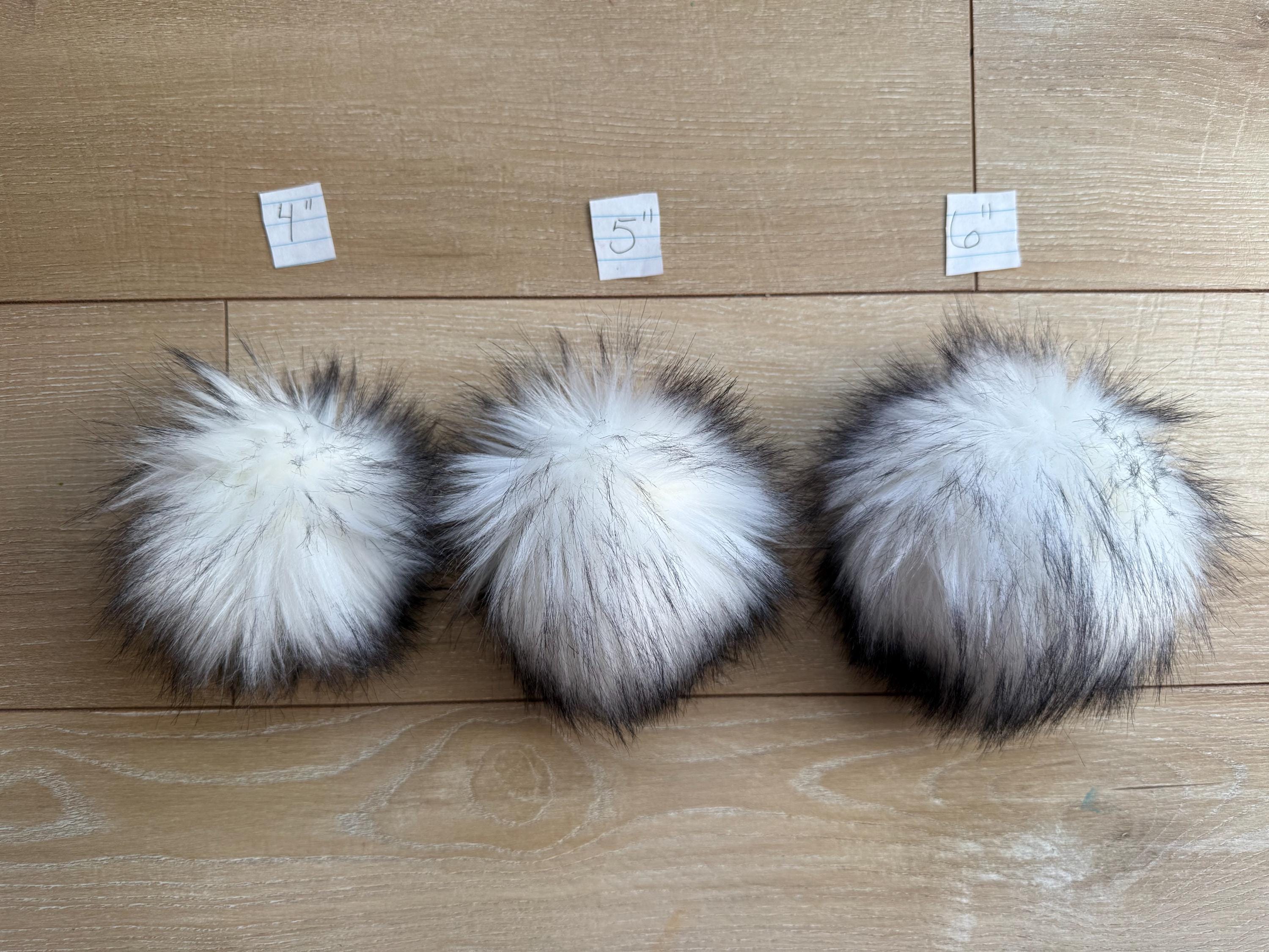 Panda Faux fur Pom Pom