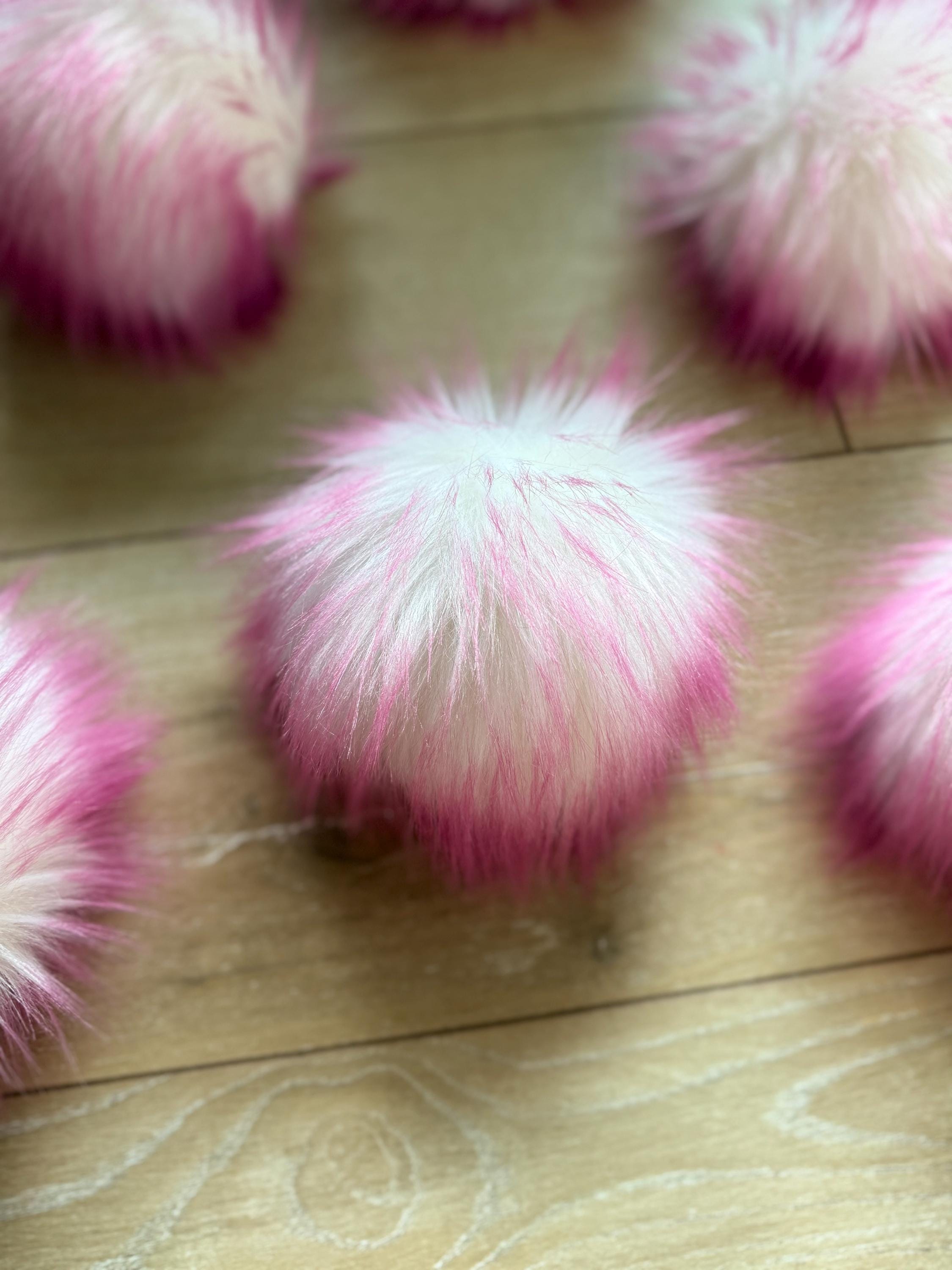 Dusty pink Faux fur Pom Pom