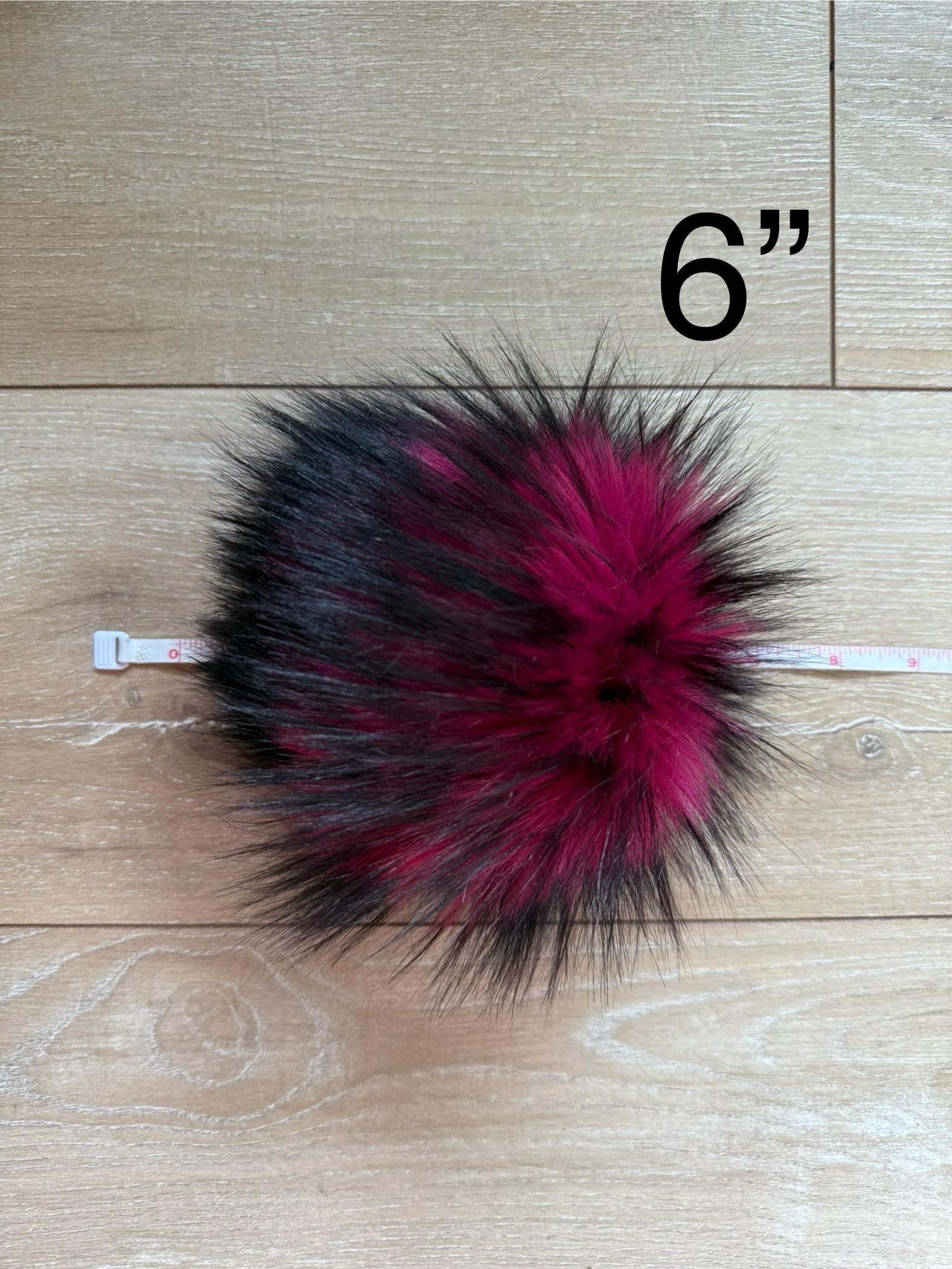 Miranda husky Faux fur Pom Pom