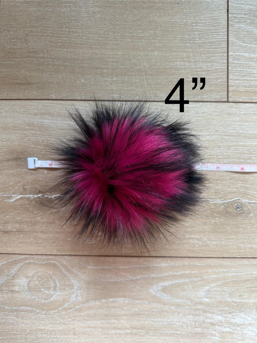 Miranda husky Faux fur Pom Pom