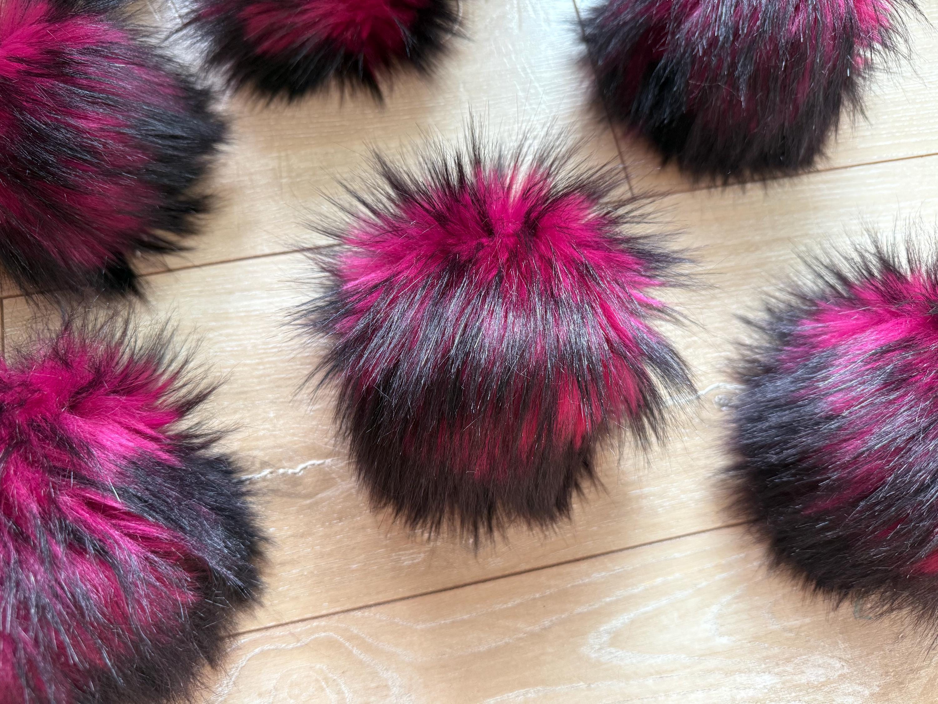 Miranda husky Faux fur Pom Pom
