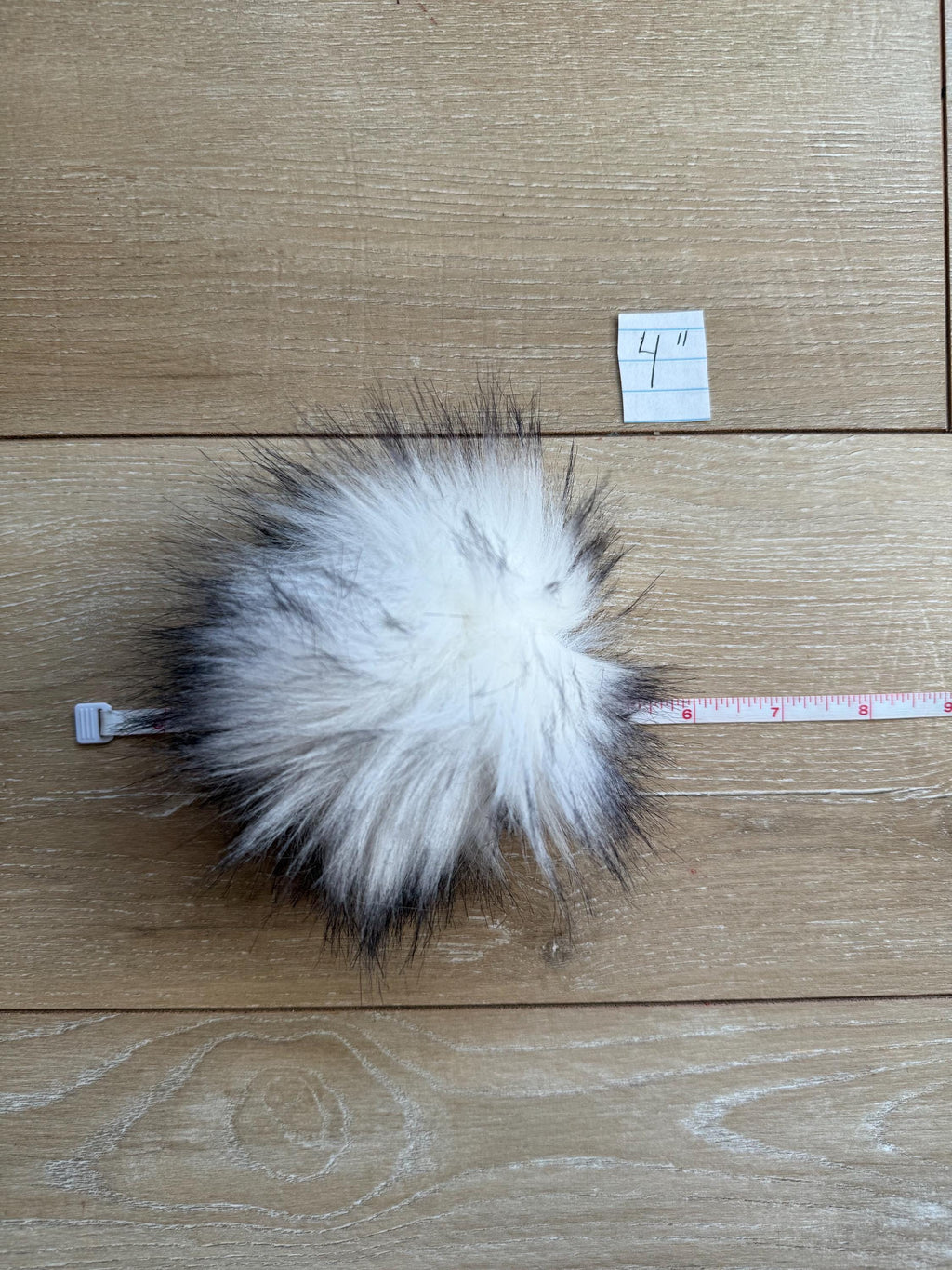 Panda Faux fur Pom Pom