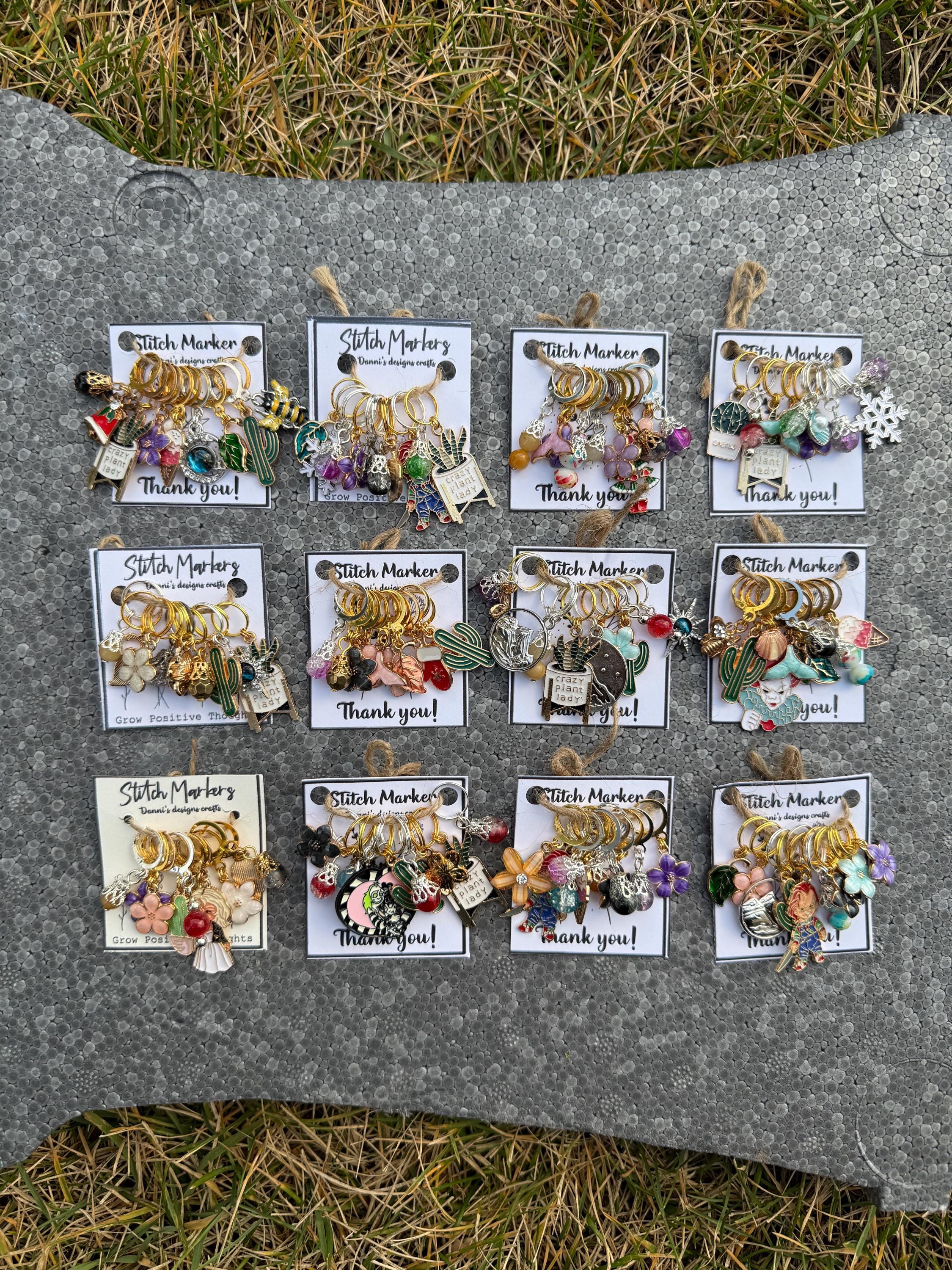 10 random Stitch markers, crochet, knit, gold plated, with round clasp, surprise pack, cute, knitting, open and close, silver plated