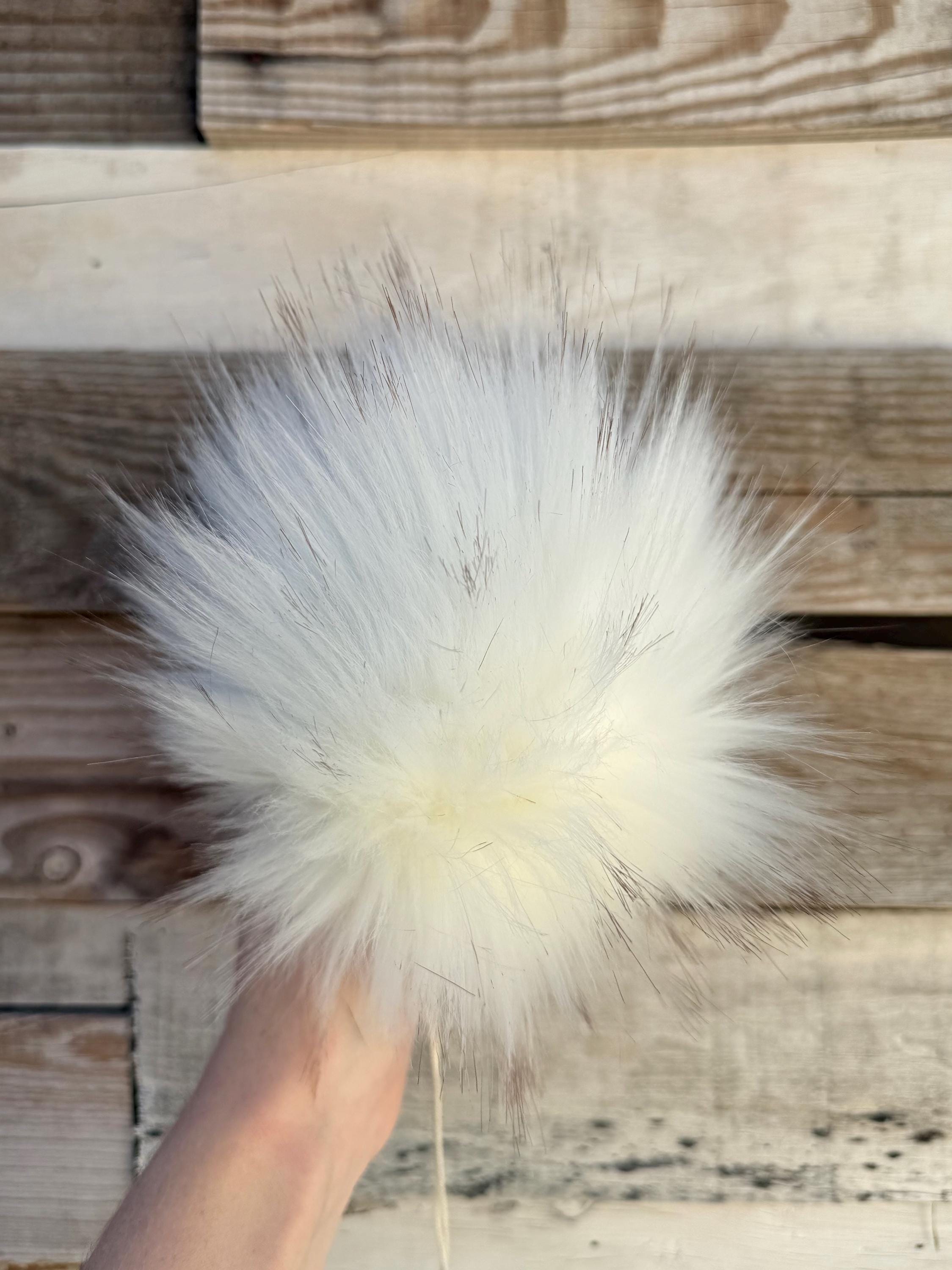 Snickerdoodle Luxe faux fur Pom Poms