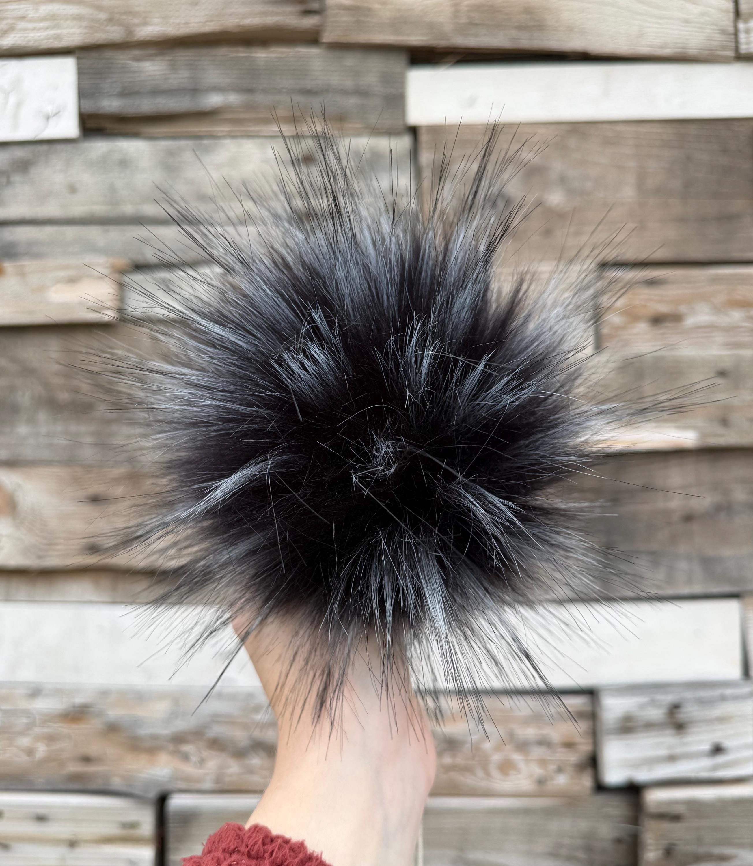 Black cat Luxe faux fur pom pom