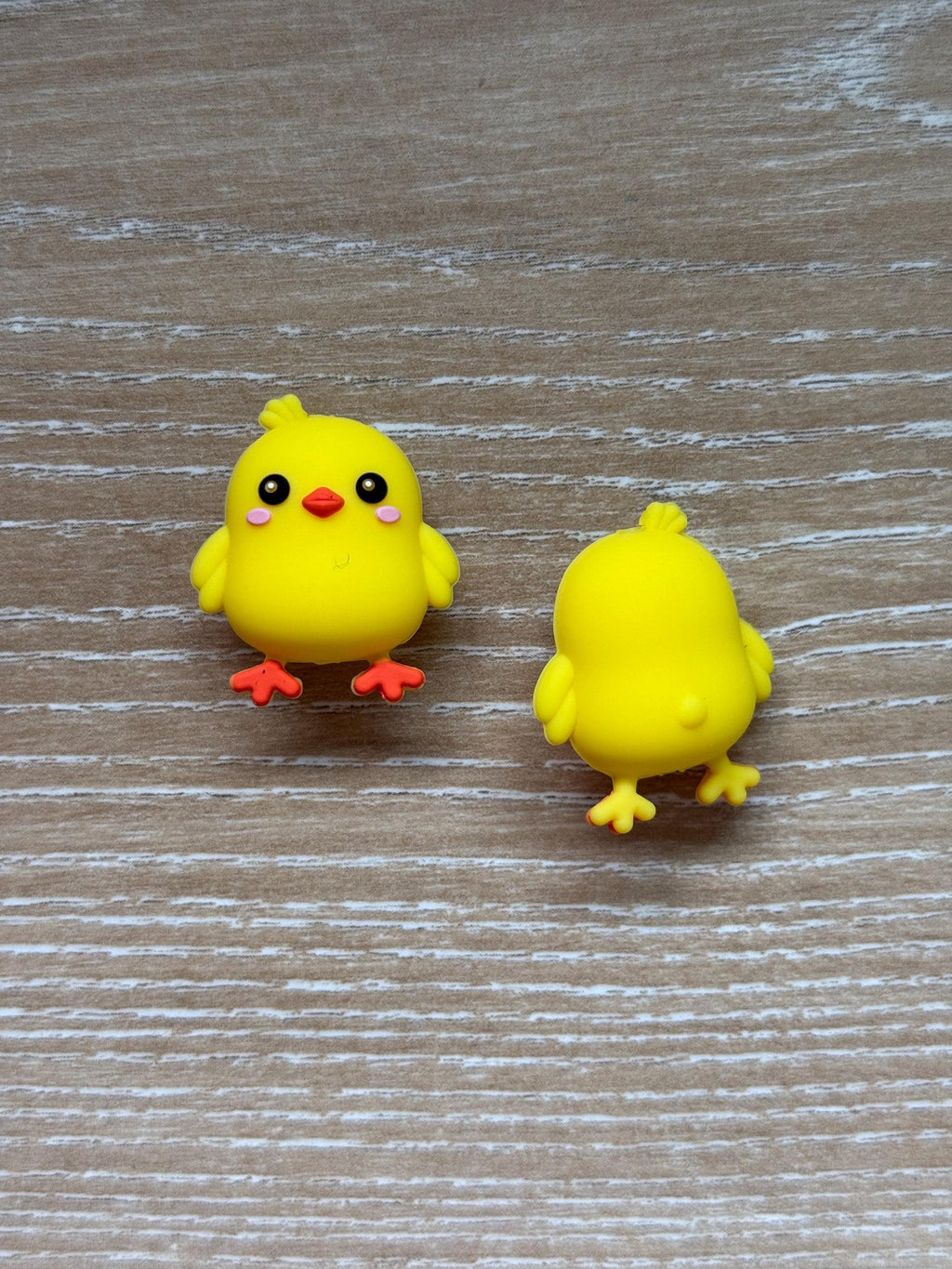 Chick needle stoppers for knitting needles