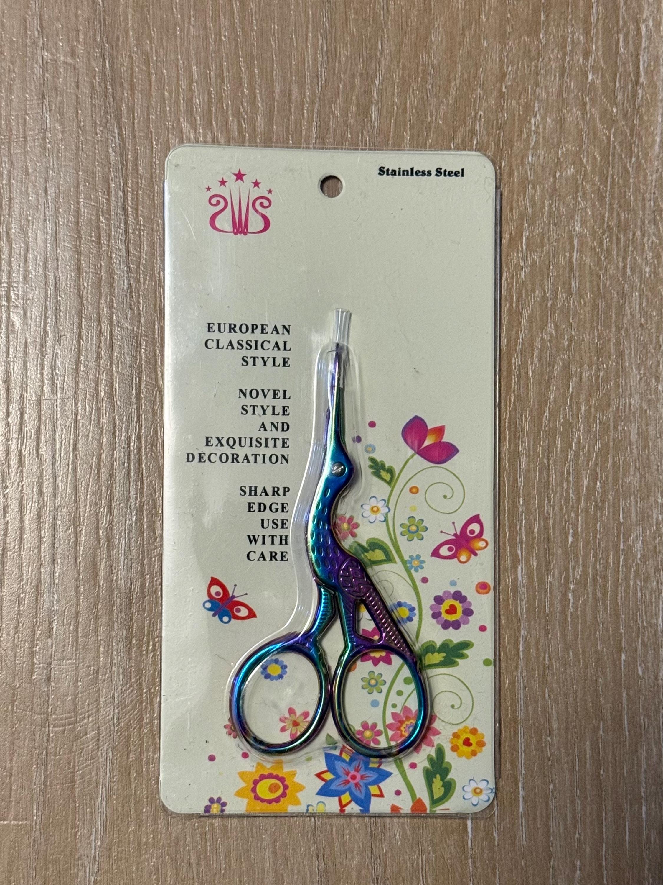 Small crafting scissors, for Pom Pom making, needle gripper, gold, silver, rainbow