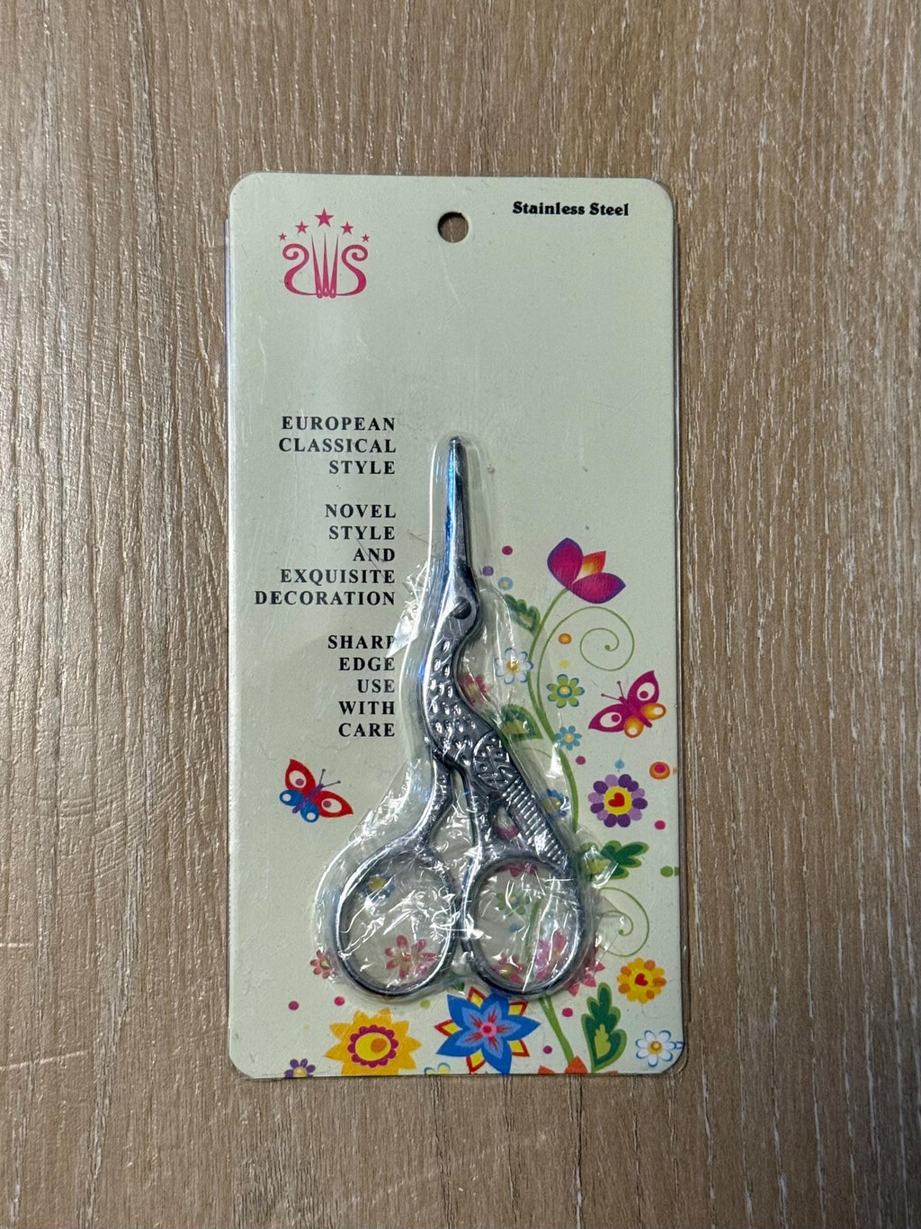 Small crafting scissors, for Pom Pom making, needle gripper, gold, silver, rainbow