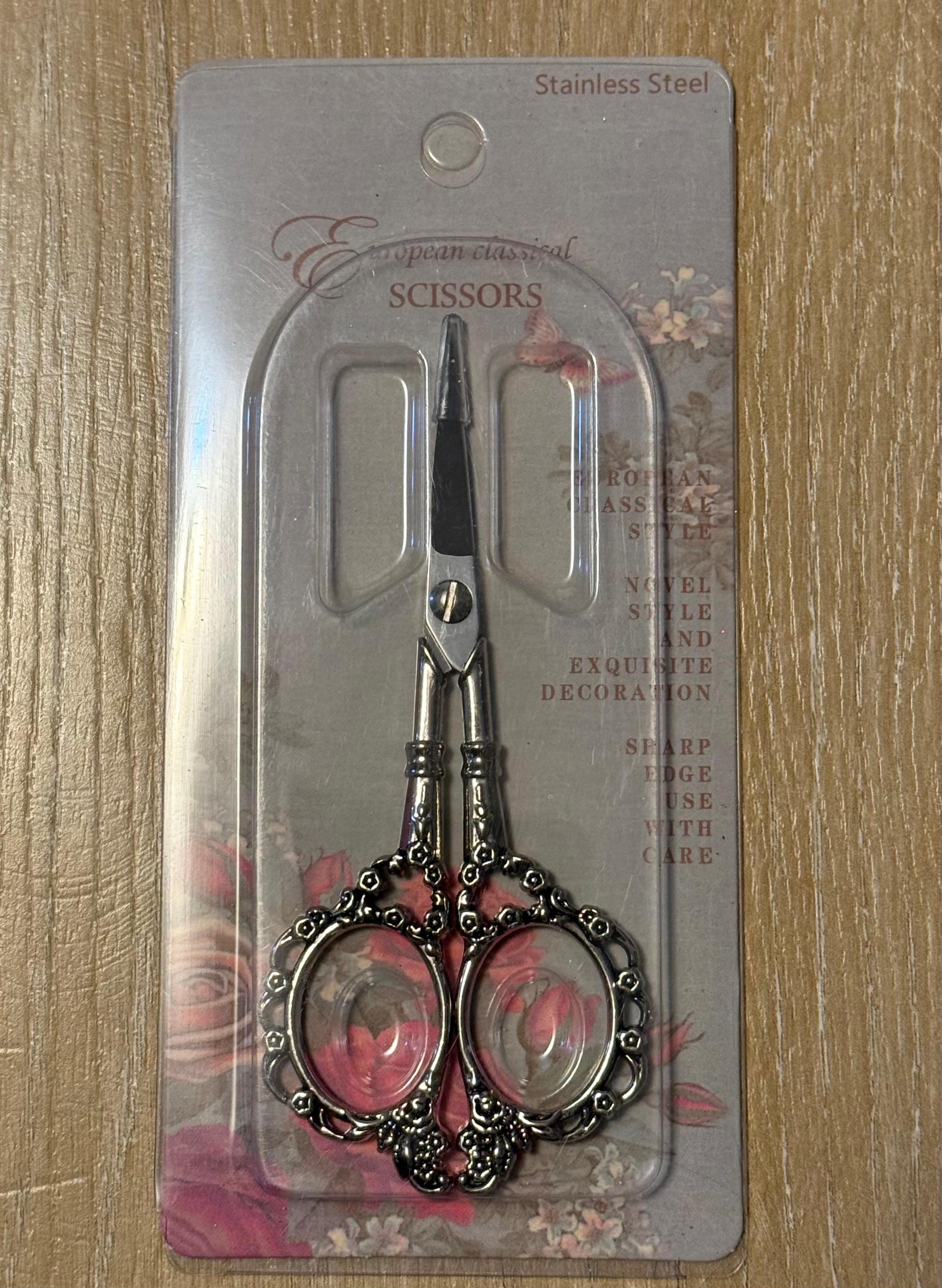 Small crafting scissors, for Pom Pom making, needle gripper, gold, silver, copper