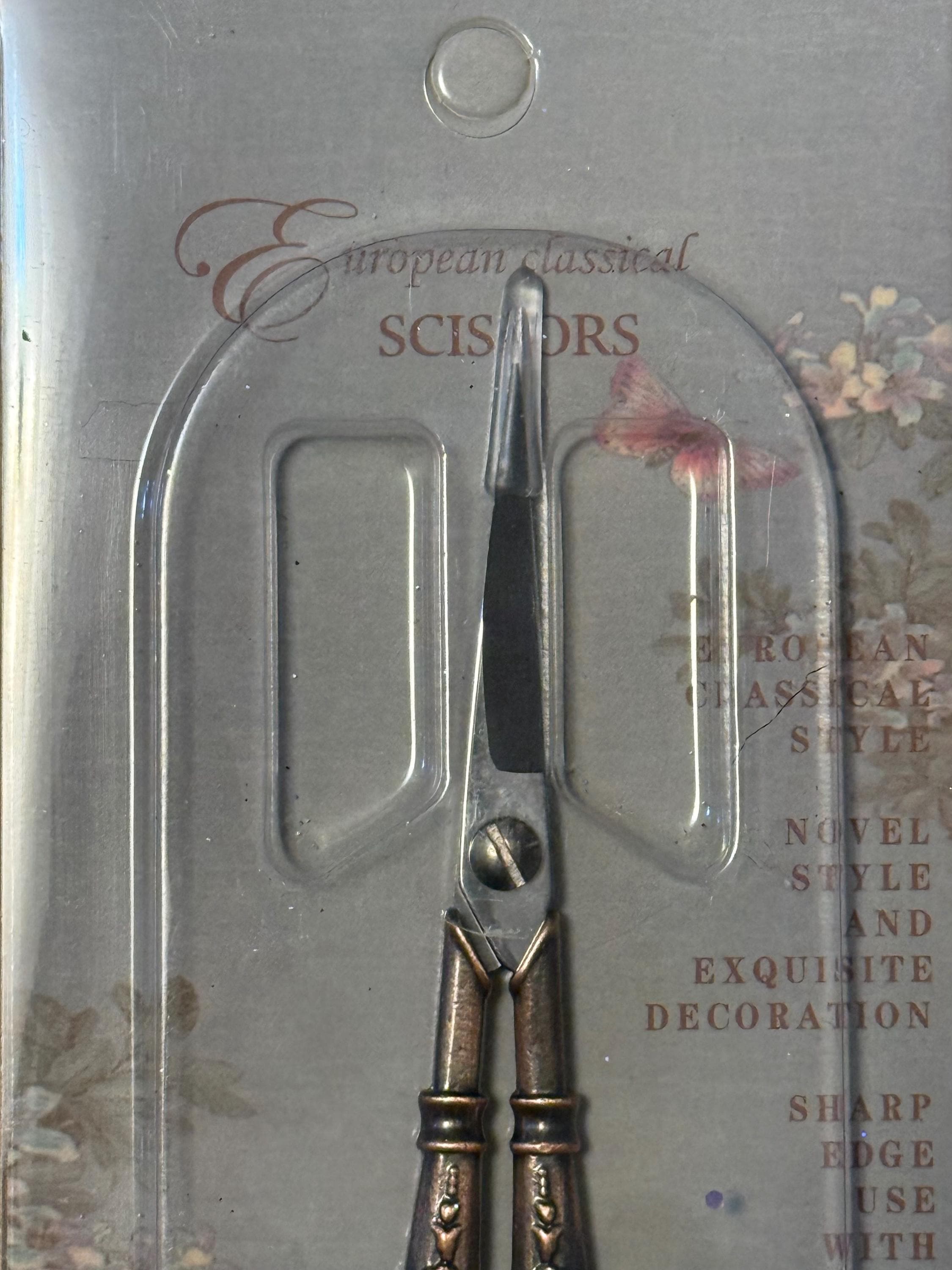 Small crafting scissors, for Pom Pom making, needle gripper, gold, silver, copper