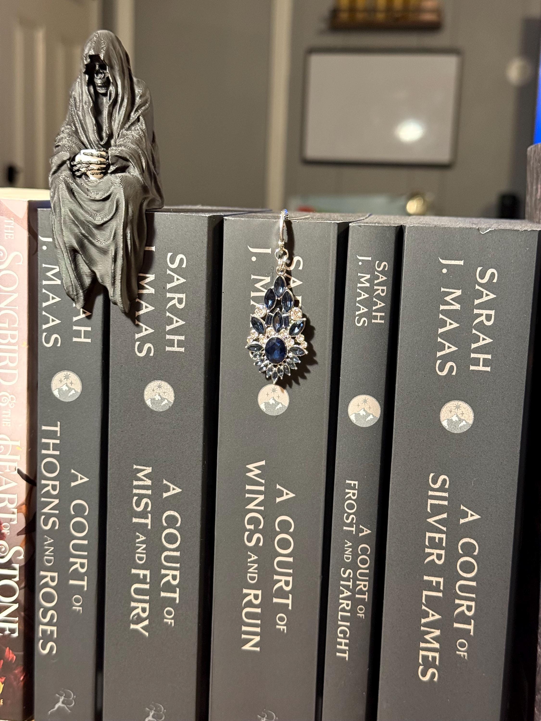 Handmade metal bookmark, gold plated, booktok, bookstagram, silver plated, Acotar, tog, quicksilver, housemaid, star,
