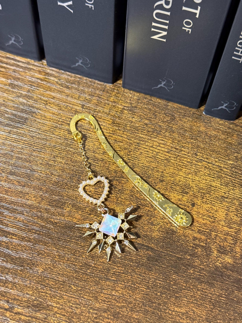 Handmade metal bookmark, gold plated, booktok, bookstagram, silver plated, Acotar, tog, quicksilver, housemaid, star,