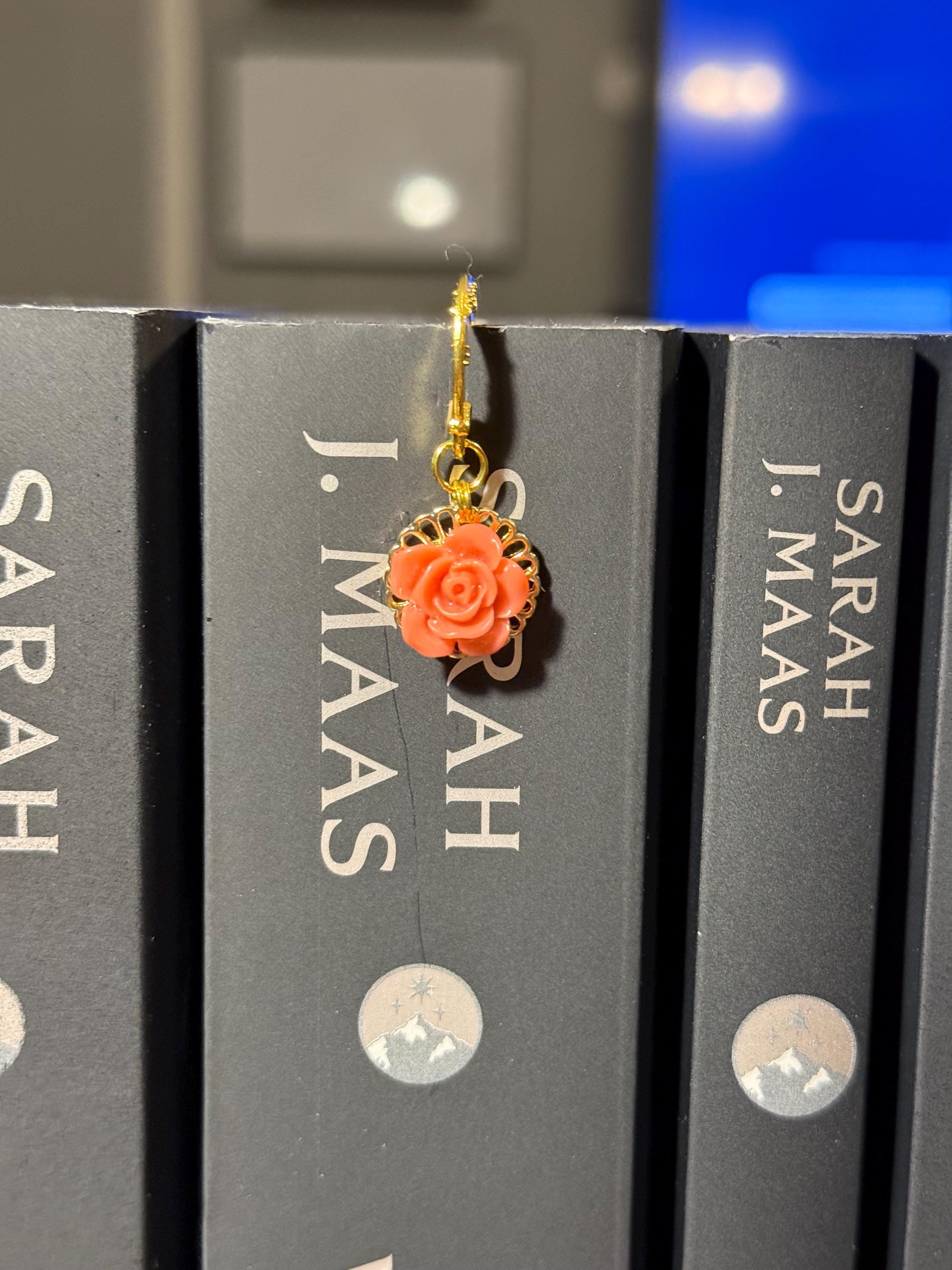 Handmade metal bookmark, gold plated, booktok, bookstagram, silver plated, Acotar, tog, quicksilver, housemaid, star,