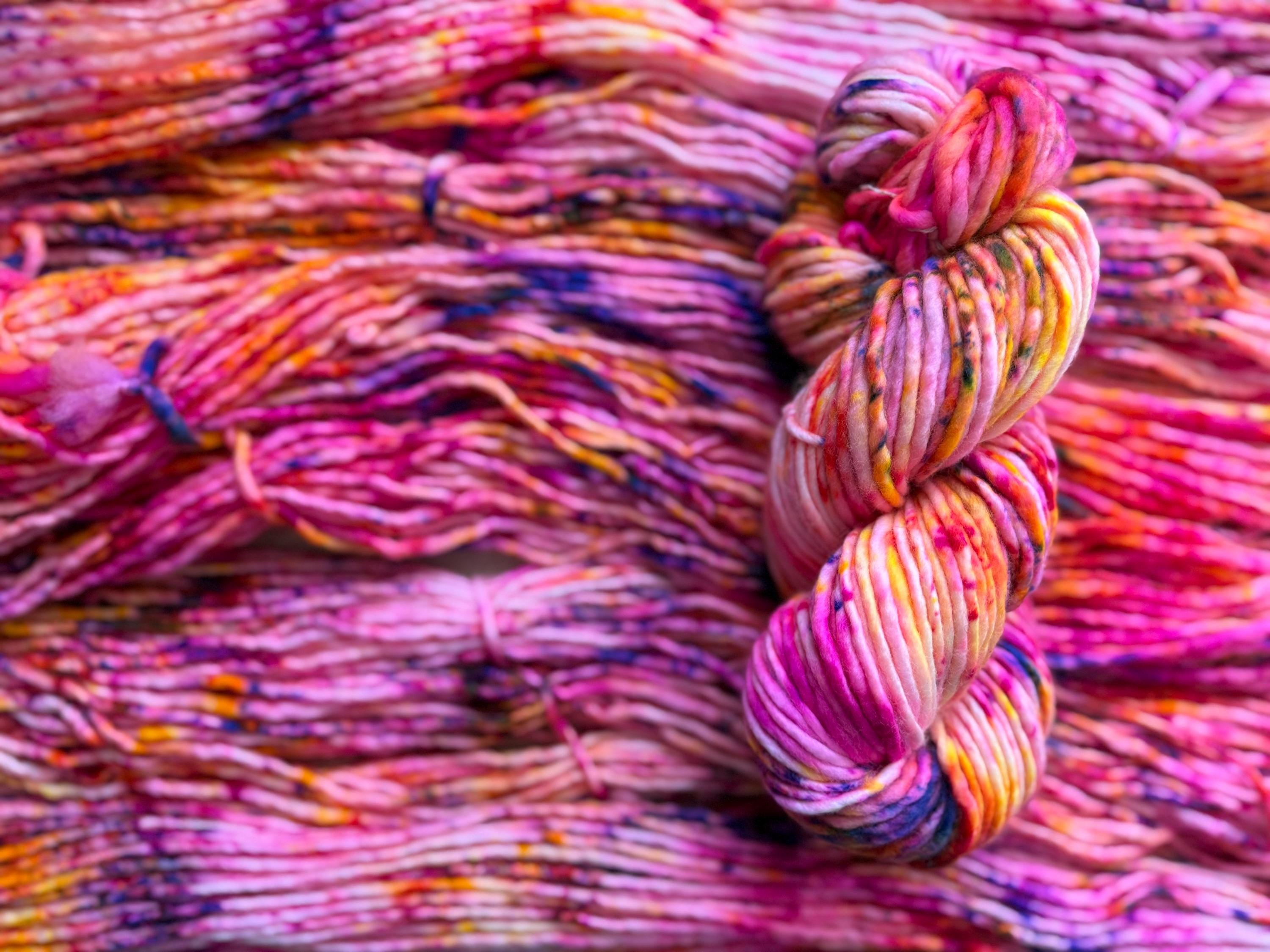 Solar flare bulky hand dyed bulky merino wool, 109 yard, 5 weight, speckled, semi solid, multicolor, indie dye, superwash