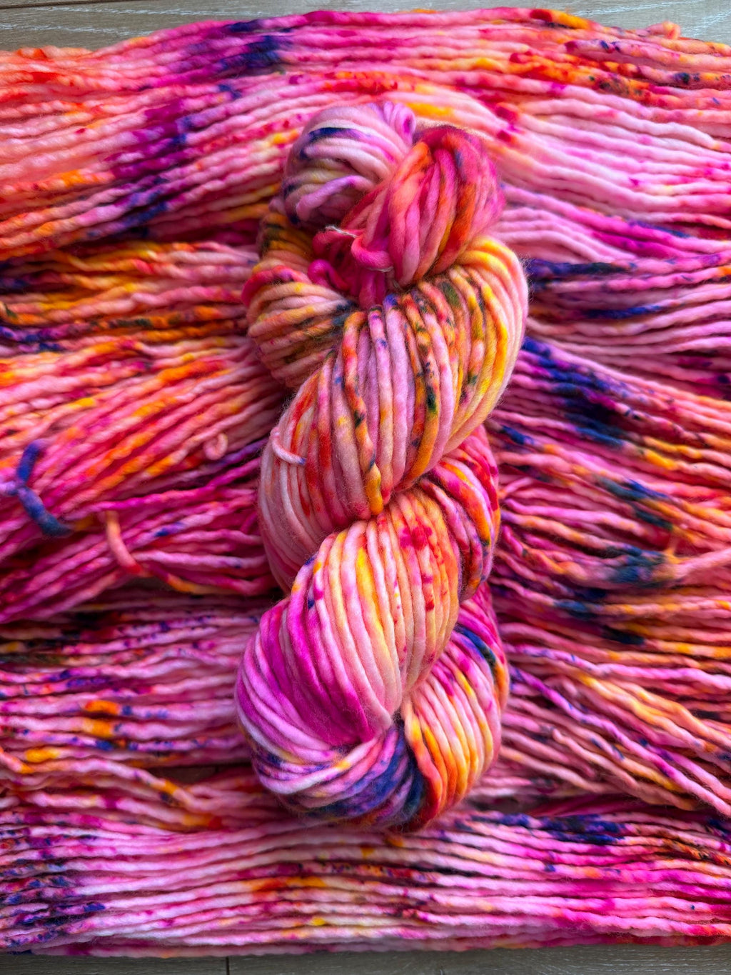 Solar flare bulky hand dyed bulky merino wool, 109 yard, 5 weight, speckled, semi solid, multicolor, indie dye, superwash