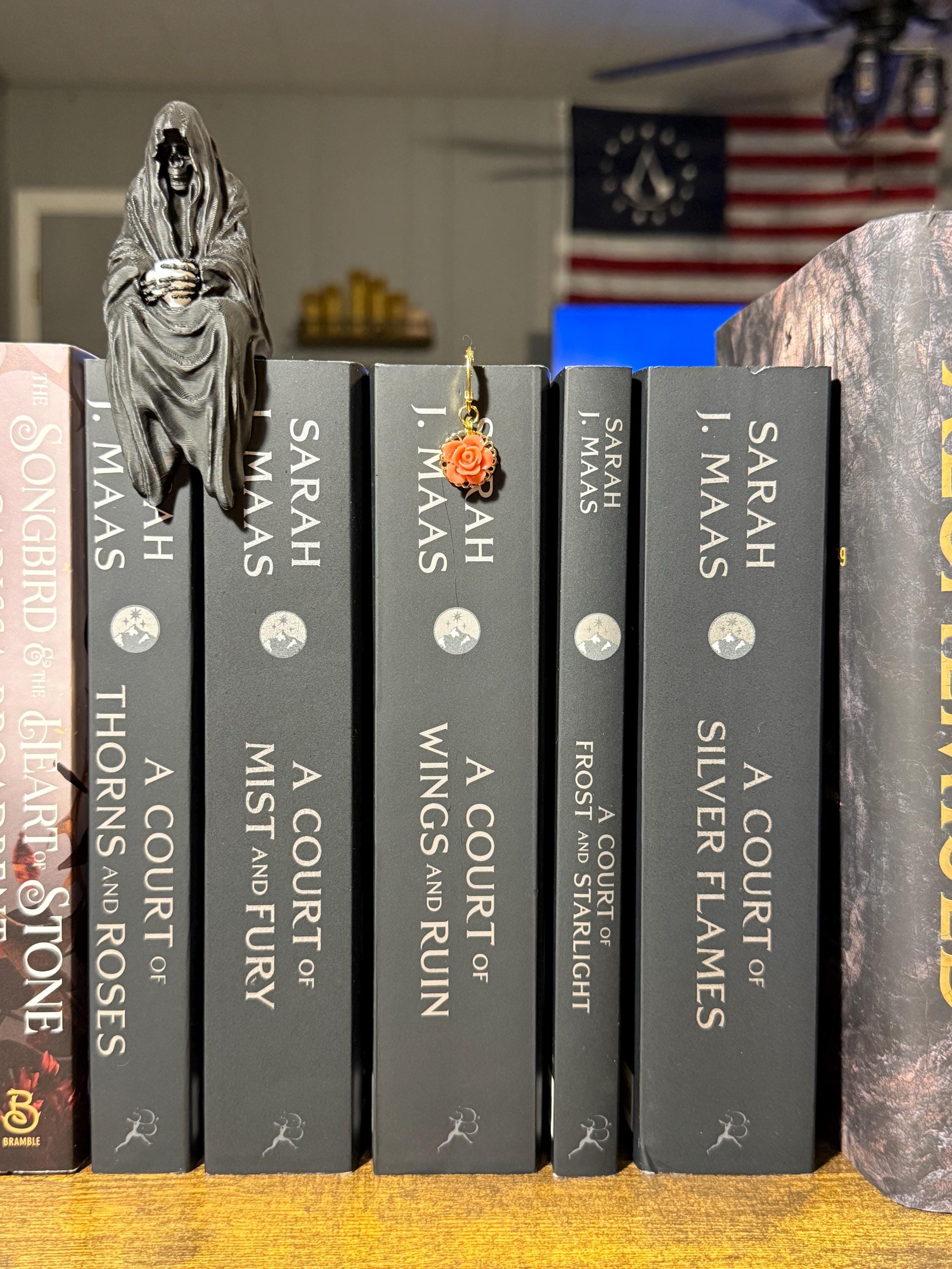 Handmade metal bookmark, gold plated, booktok, bookstagram, silver plated, Acotar, tog, quicksilver, housemaid, star,