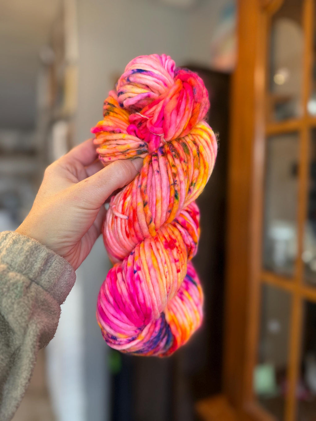 Solar flare bulky hand dyed bulky merino wool, 109 yard, 5 weight, speckled, semi solid, multicolor, indie dye, superwash