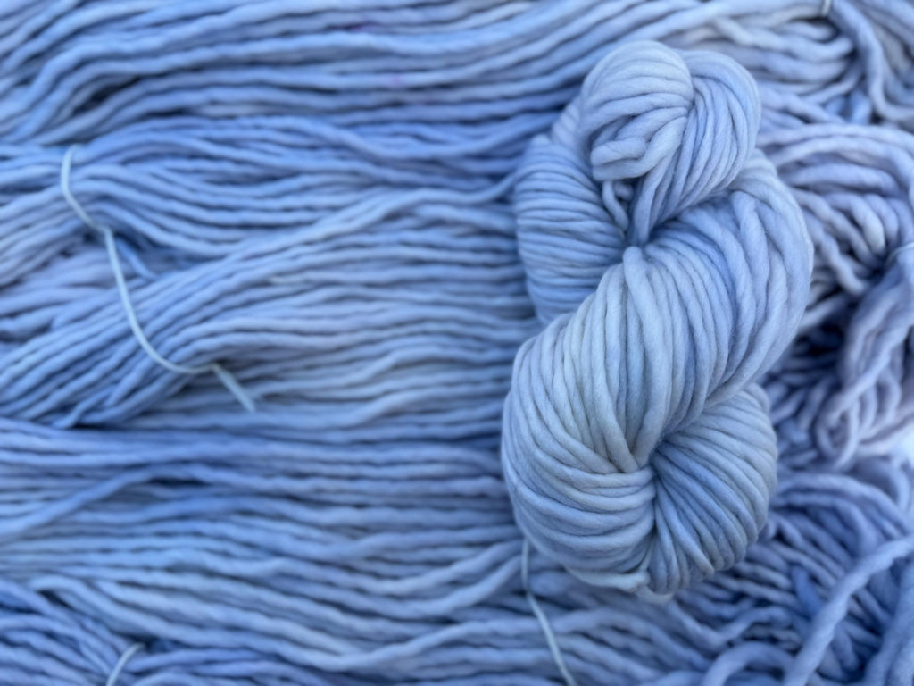 Morning frost hand dyed super bulky merino wool, size 6, 98 yards, semi solid, indie dye, superwash