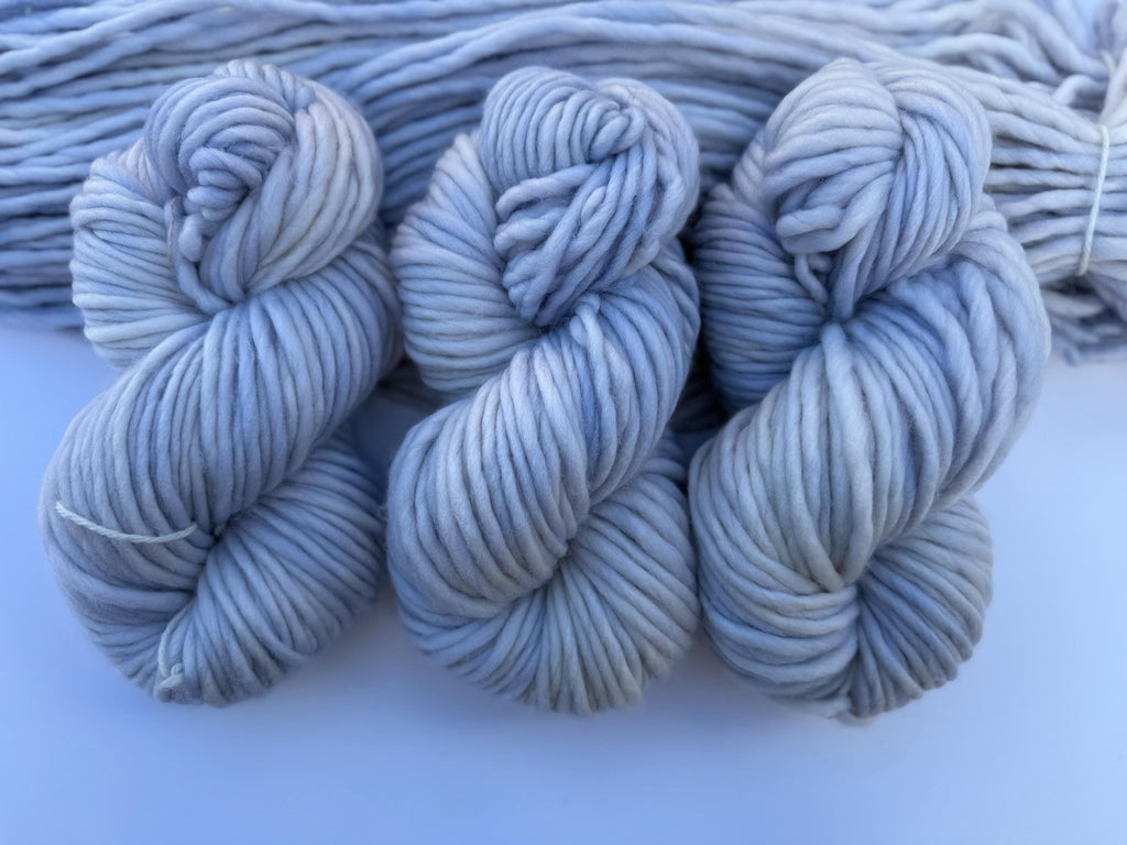 Morning frost hand dyed super bulky merino wool, size 6, 98 yards, semi solid, indie dye, superwash