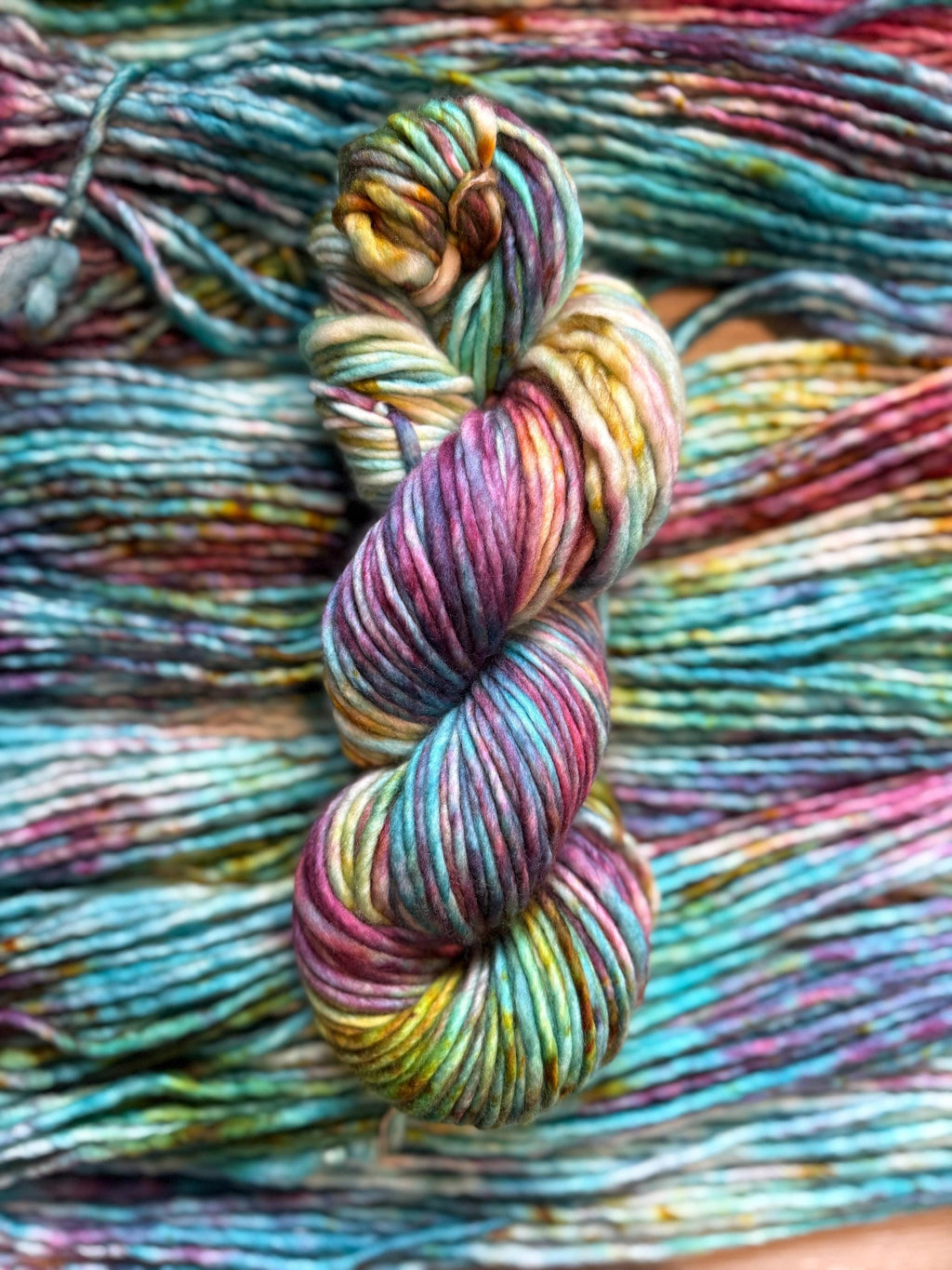 Peacock bulky hand dyed bulky merino wool, 109 yard, 5 weight, semi solid, multicolor, indie dye, superwash