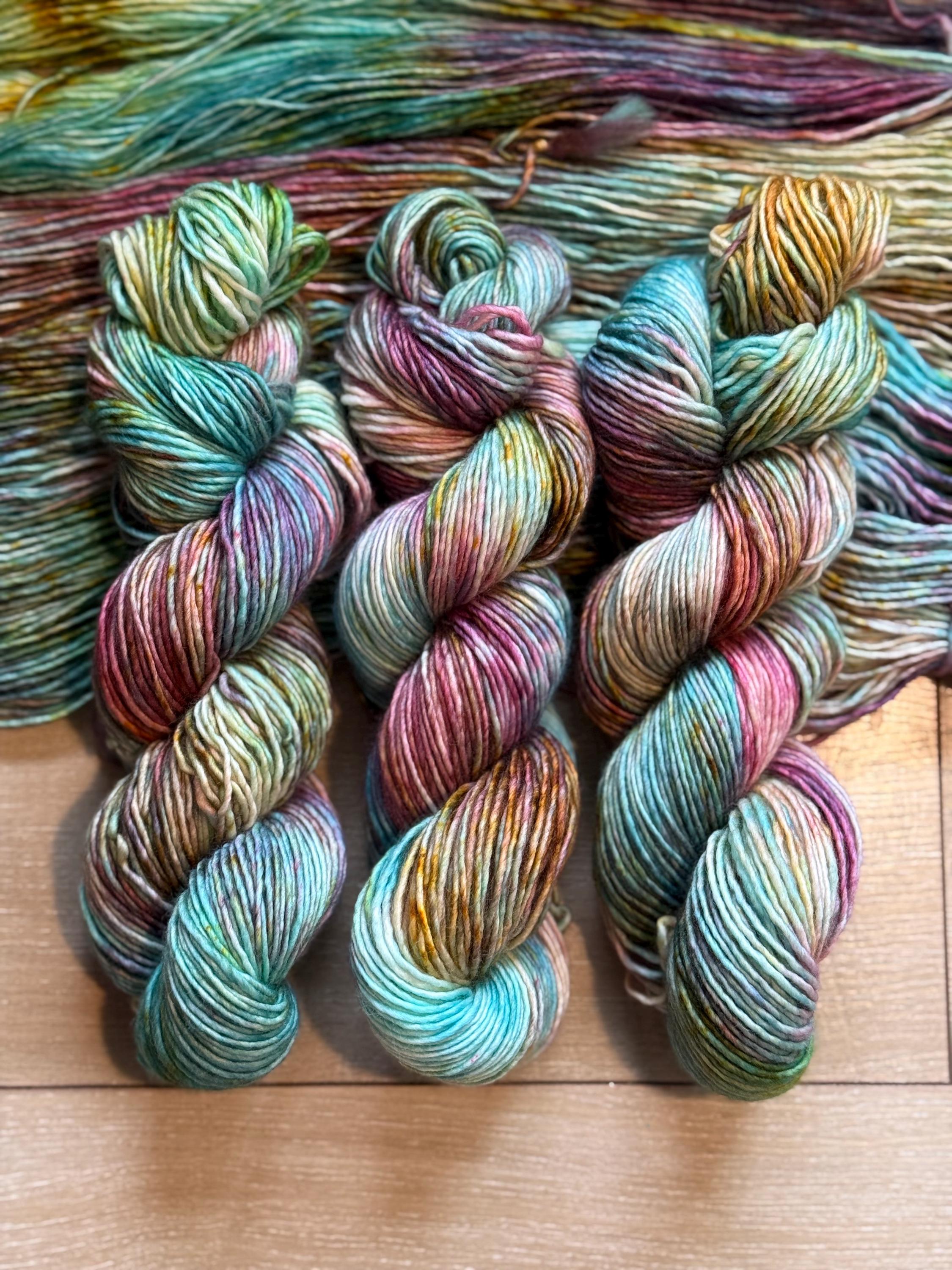 Peacock dyed (worsted/aran) merino wool, superwash yarn, teal purple gold, hank of yarn , for knit crochet