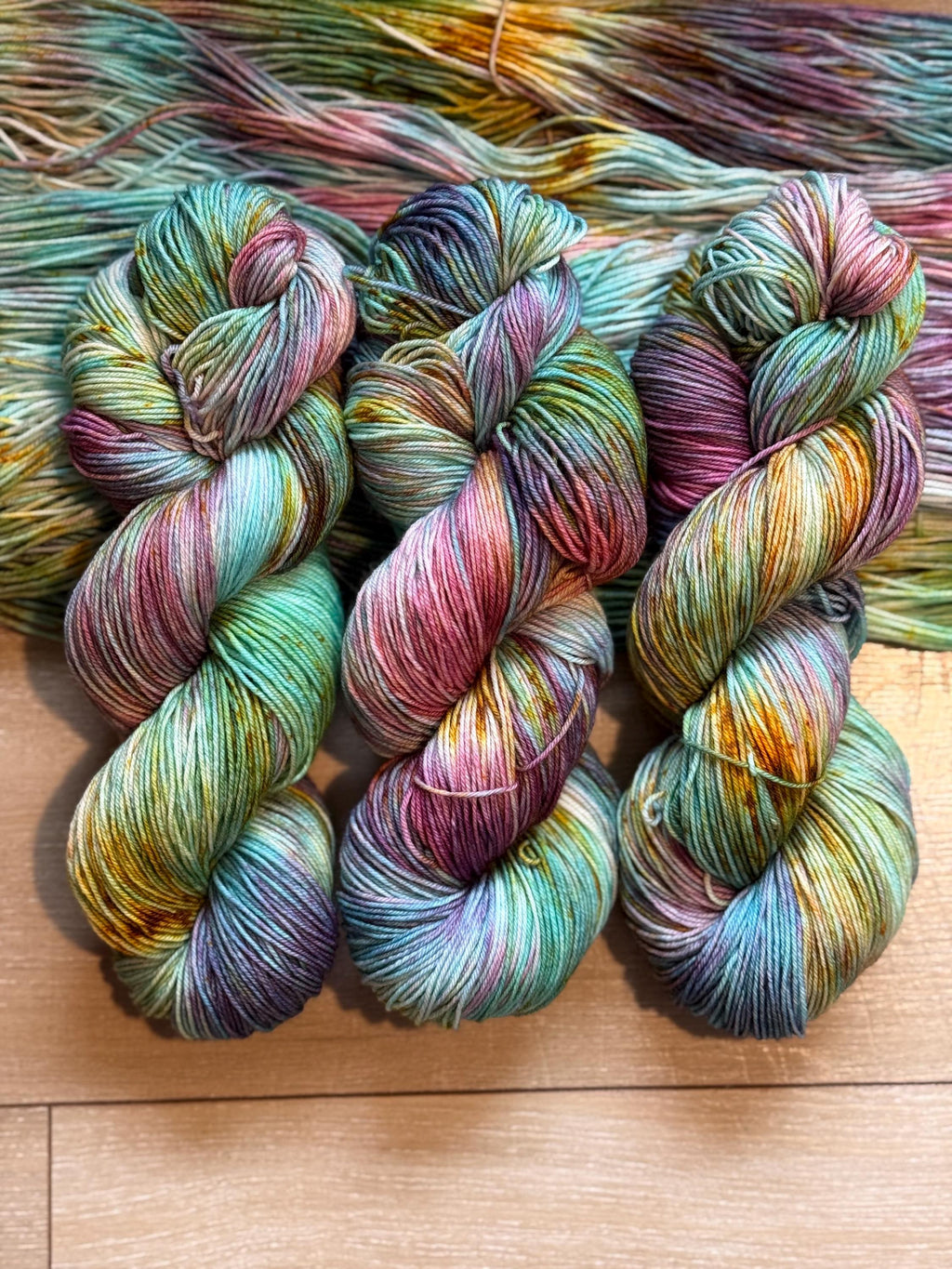 Peacock hand dyed Sock/Fingering merino wool nylon blend superwash yarn, hank of yarn , for knit crochet, 4 ply