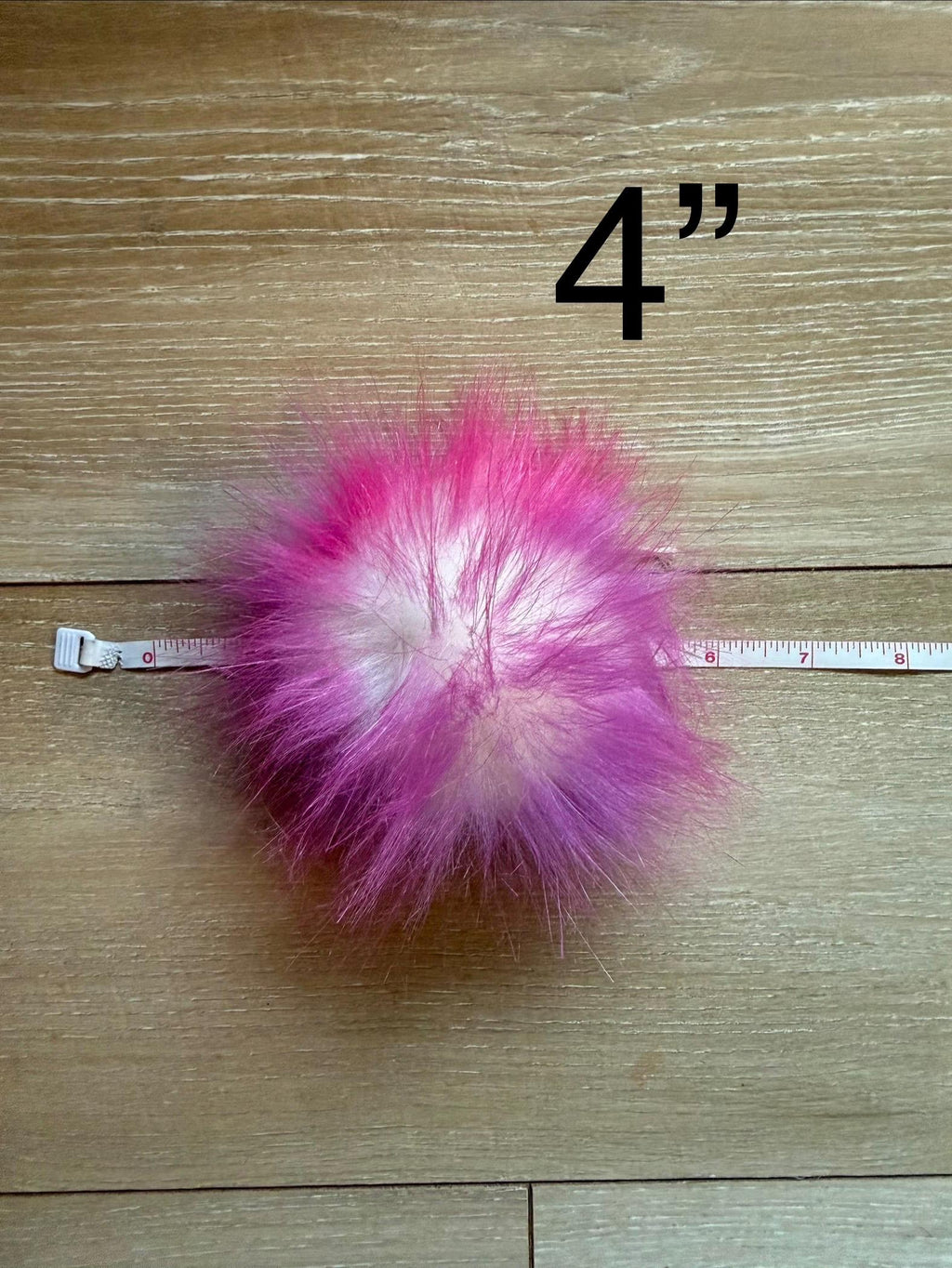After glow faux fur Pom Pom