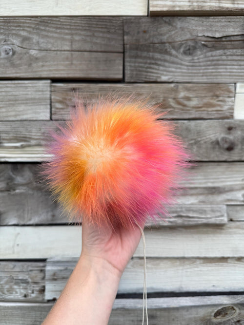After glow faux fur Pom Pom