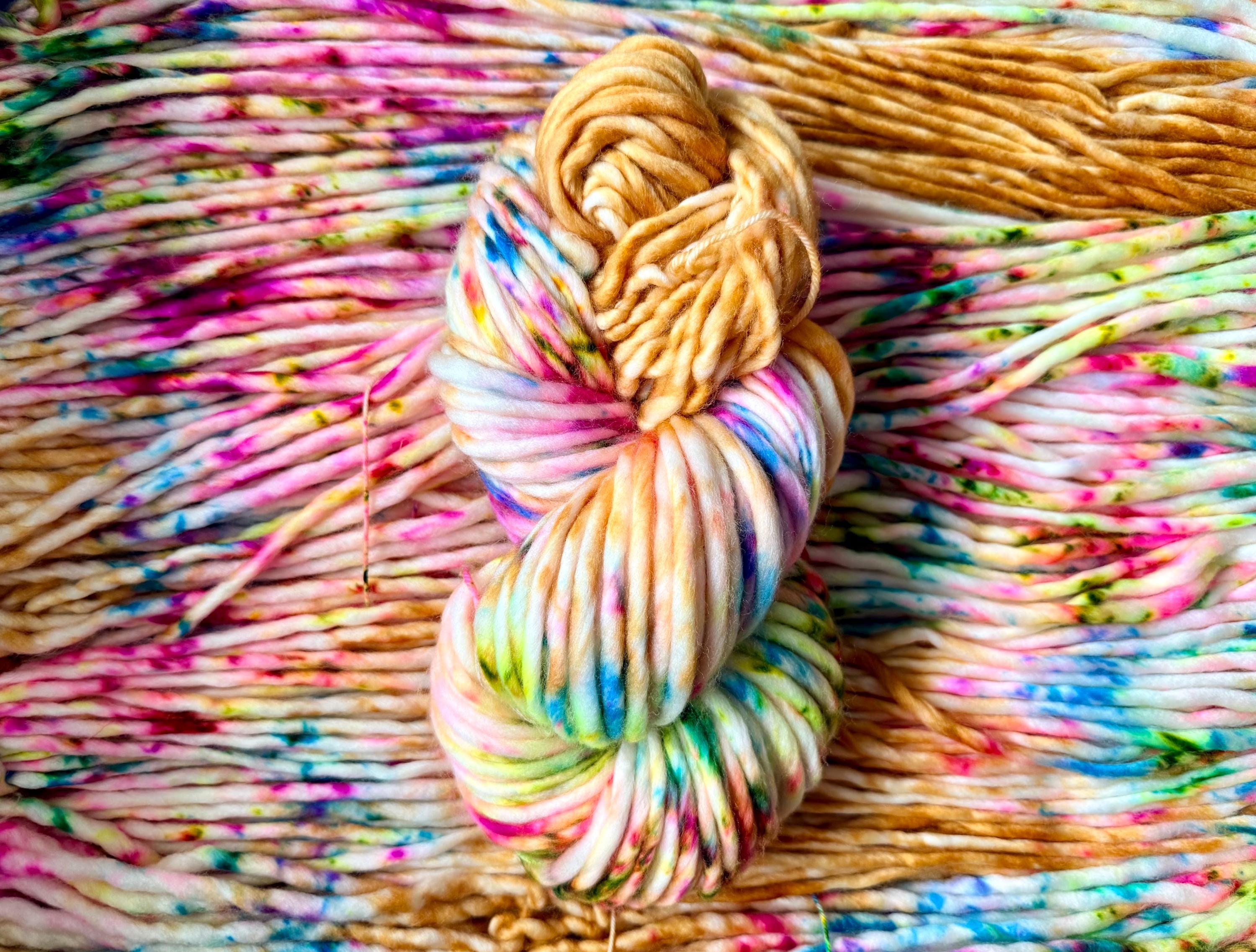 Golden hour hand dyed super bulky merino wool, size 6 gold, autumn fall natural, speckled, solid, multicolor, indie dye, superwash