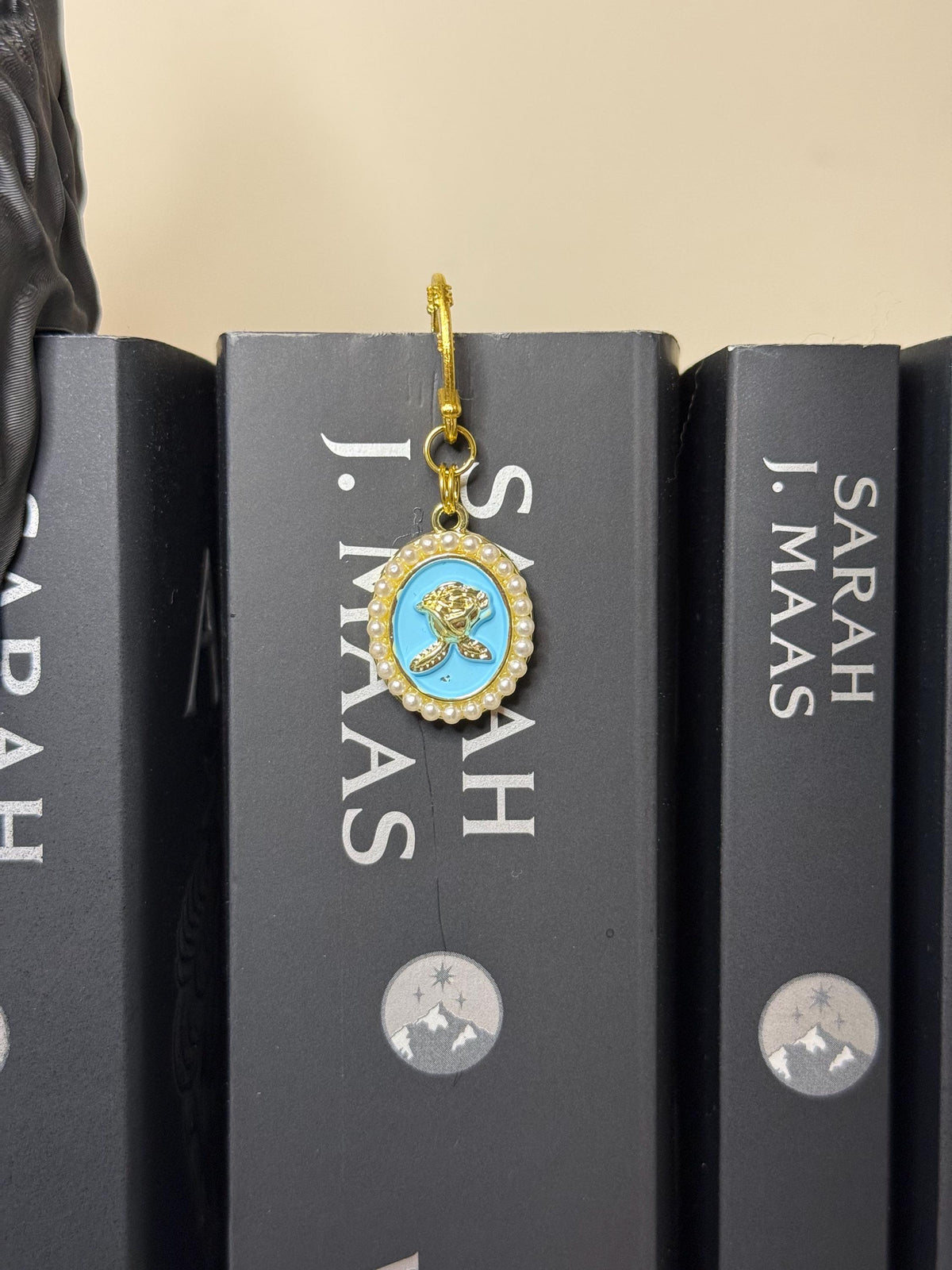 Handmade metal bookmark, gold plated, booktok, bookstagram, silver plated, Acotar, tog, quicksilver, housemaid, flower, stocking stuffer
