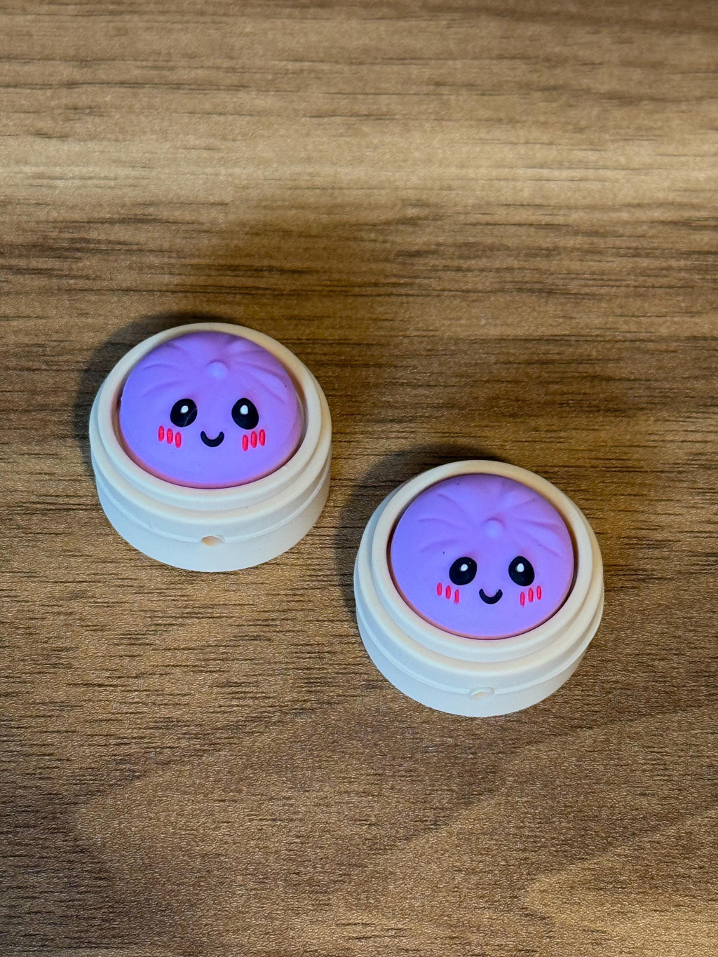 Needle stoppers for knitting needles dumplings