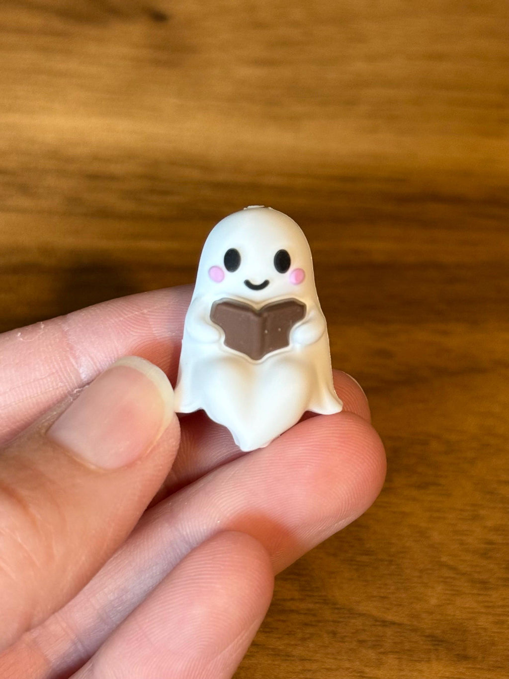 Needle stoppers for knitting needles, Halloween, ghost and book, reading ghost